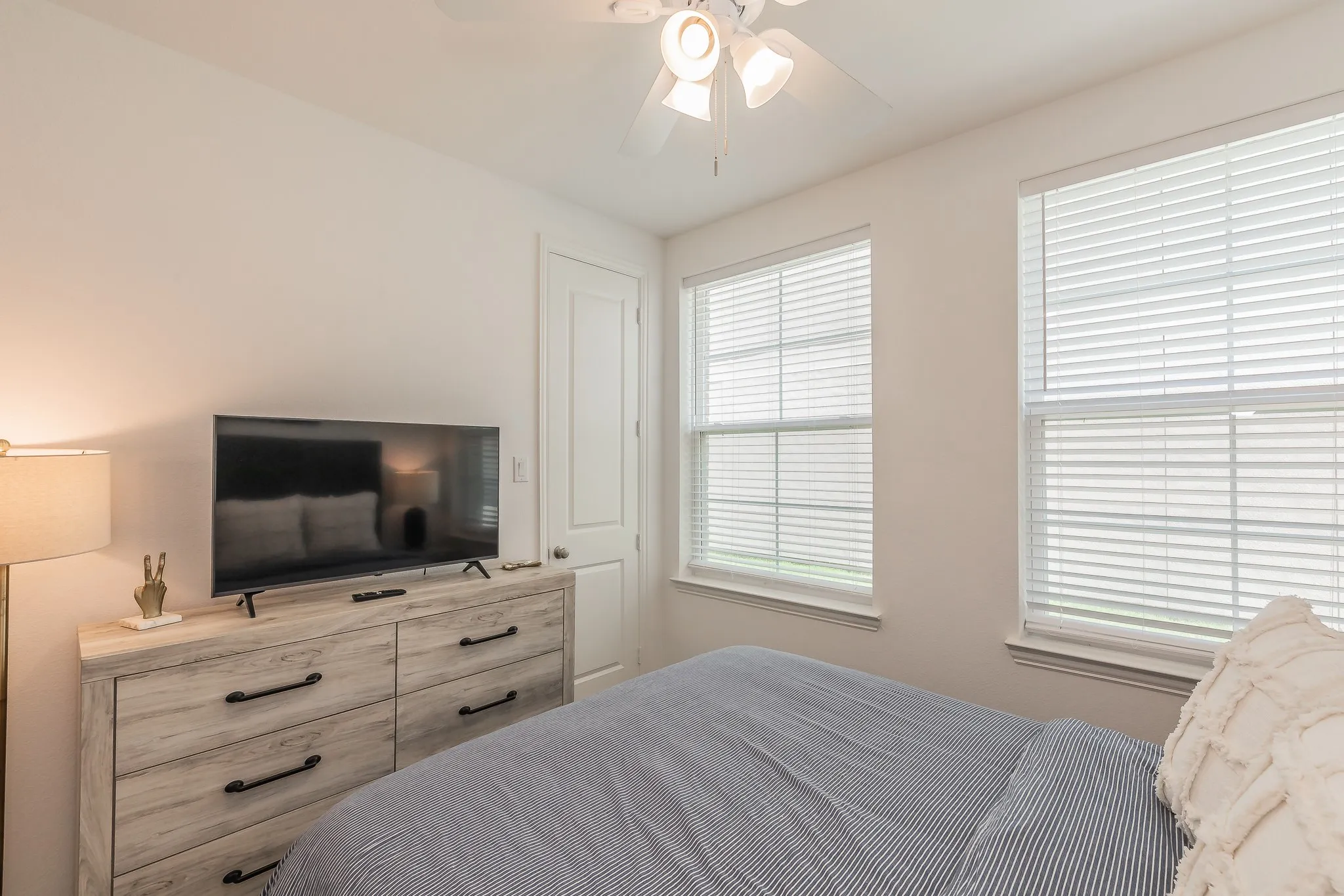 Single Family Residence For Rent in Dallas County , 7535 Millingston Road, Dallas, Texas 75228, 4 Bedroom, 4 Bathroom, 2 Garage spaces, 2,148 Sqft, built in 2023, mls#21352219, Real Estate Agent in Dallas, Homes For Rent in Dallas county, Homes For Rent in Dallas, Realtor in Dallas Texas, Real Estate Brokerage Independent Realty Texas, Luminita Cordes Realtor