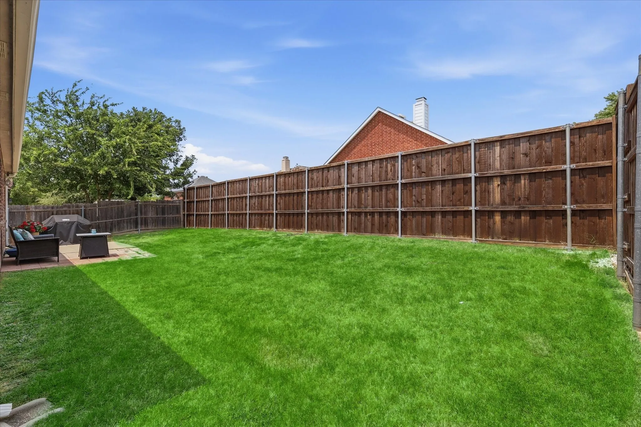 Single Family Residence For Sale in Denton County , 1905 Juniper Drive, Little Elm, Texas 75068, 3 Bedroom, 2 Bathroom, 2 Garage spaces, 1,805 Sqft, built in 2003, mls#21344560, Real Estate Agent in Little Elm, Homes For Sale in Denton county, Homes For Sale in Little Elm, Realtor in Little Elm Texas, Real Estate Brokerage Independent Realty Texas, Luminita Cordes Realtor