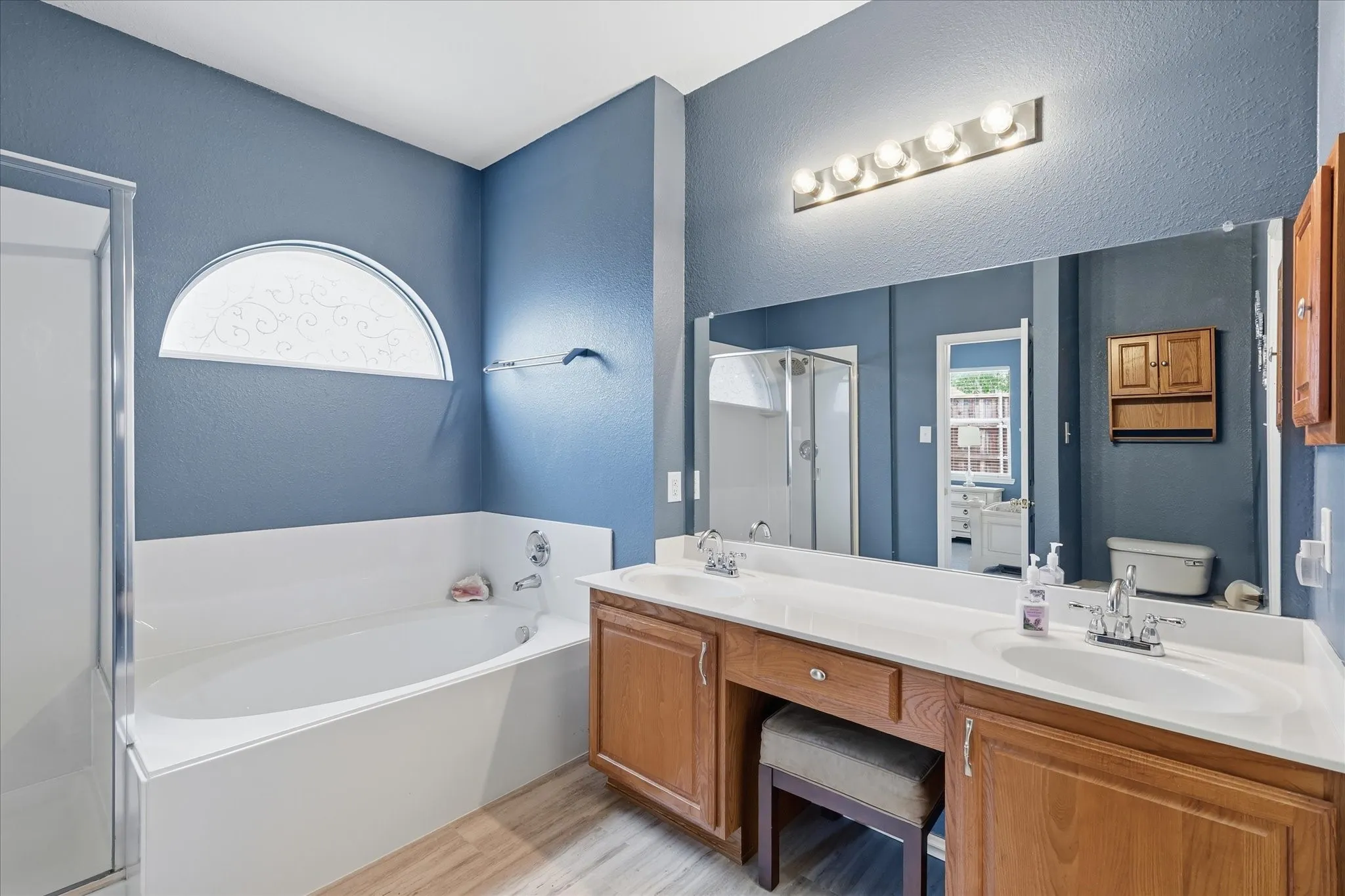 Single Family Residence For Sale in Denton County , 1905 Juniper Drive, Little Elm, Texas 75068, 3 Bedroom, 2 Bathroom, 2 Garage spaces, 1,805 Sqft, built in 2003, mls#21344560, Real Estate Agent in Little Elm, Homes For Sale in Denton county, Homes For Sale in Little Elm, Realtor in Little Elm Texas, Real Estate Brokerage Independent Realty Texas, Luminita Cordes Realtor