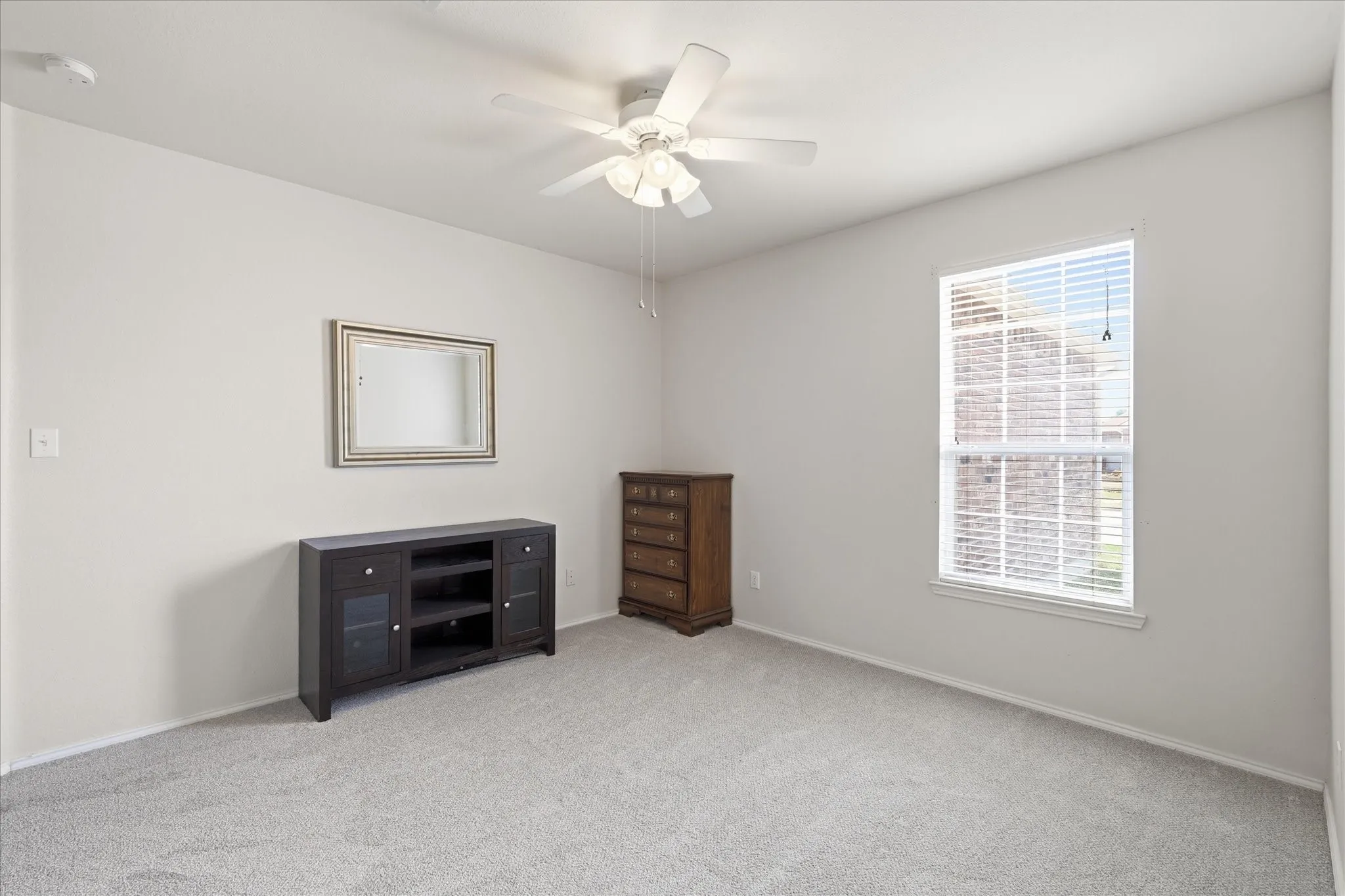 Single Family Residence For Sale in Denton County , 1905 Juniper Drive, Little Elm, Texas 75068, 3 Bedroom, 2 Bathroom, 2 Garage spaces, 1,805 Sqft, built in 2003, mls#21344560, Real Estate Agent in Little Elm, Homes For Sale in Denton county, Homes For Sale in Little Elm, Realtor in Little Elm Texas, Real Estate Brokerage Independent Realty Texas, Luminita Cordes Realtor
