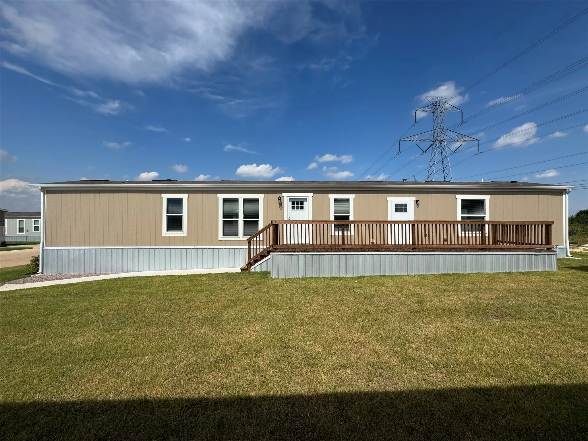 Manufactured Home For Rent in Tarrant County , 1800 Oak Grove Road E 299, Burleson, Texas 76028, 3 Bedroom, 2 Bathroom, Garage spaces, 1,216 Sqft, built in 2025, mls#21352272, Real Estate Agent in Burleson, Homes For Rent in Tarrant county, Homes For Rent in Burleson, Realtor in Burleson Texas, Real Estate Brokerage Independent Realty Texas, Luminita Cordes Realtor