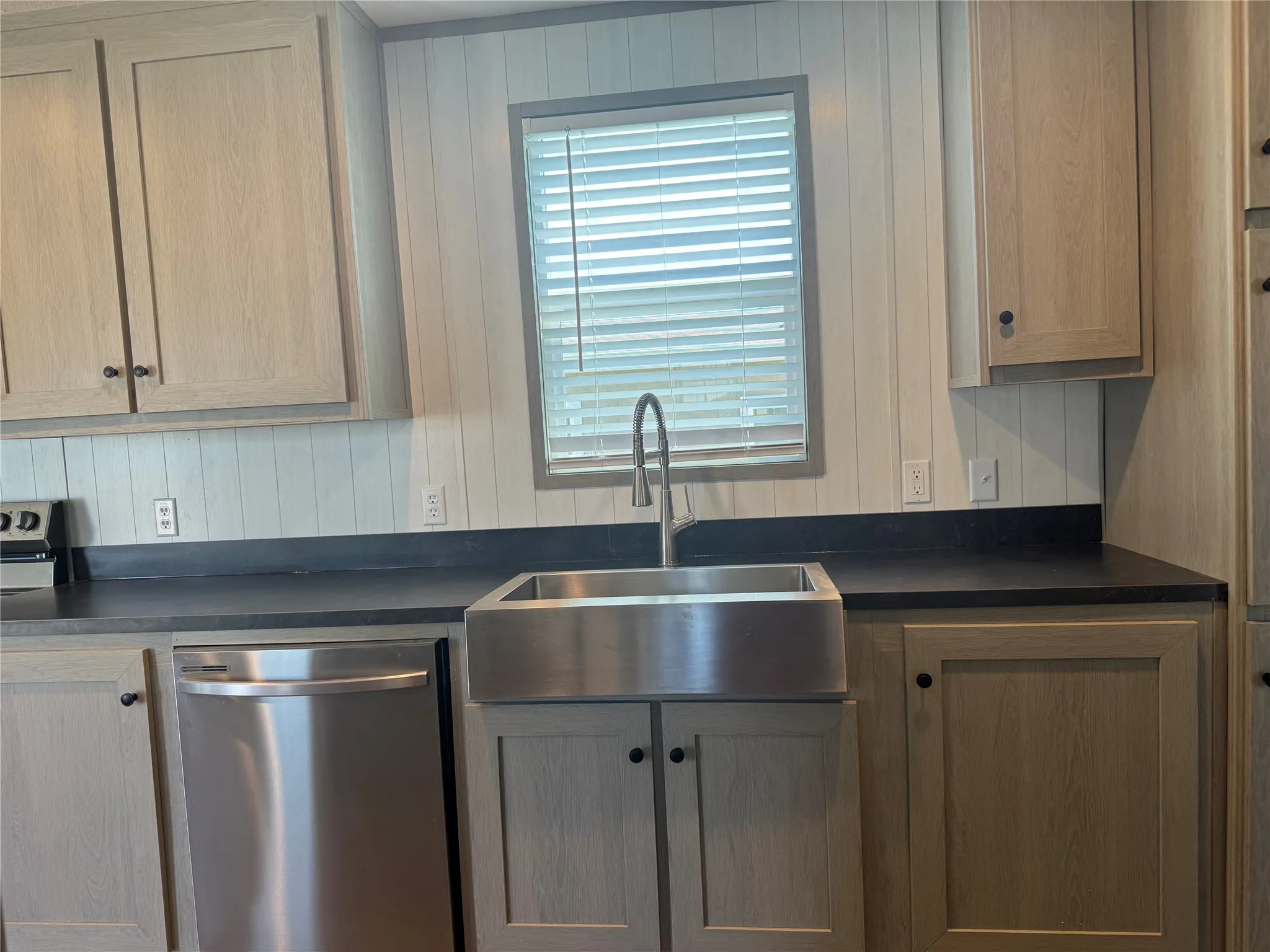 farmhouse sink