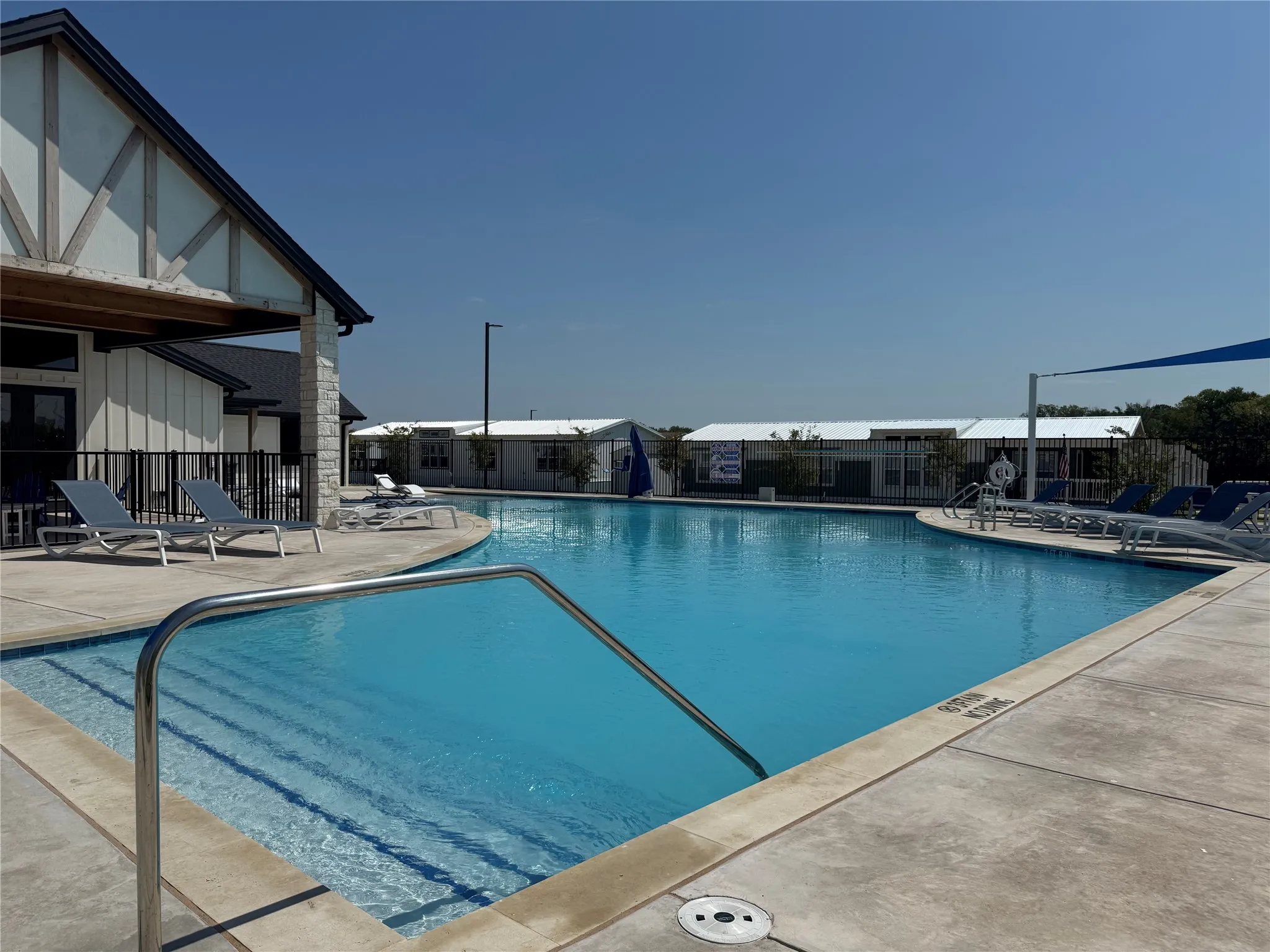 Manufactured Home For Rent in Tarrant County , 1800 Oak Grove Road E 299, Burleson, Texas 76028, 3 Bedroom, 2 Bathroom, Garage spaces, 1,216 Sqft, built in 2025, mls#21352272, Real Estate Agent in Burleson, Homes For Rent in Tarrant county, Homes For Rent in Burleson, Realtor in Burleson Texas, Real Estate Brokerage Independent Realty Texas, Luminita Cordes Realtor