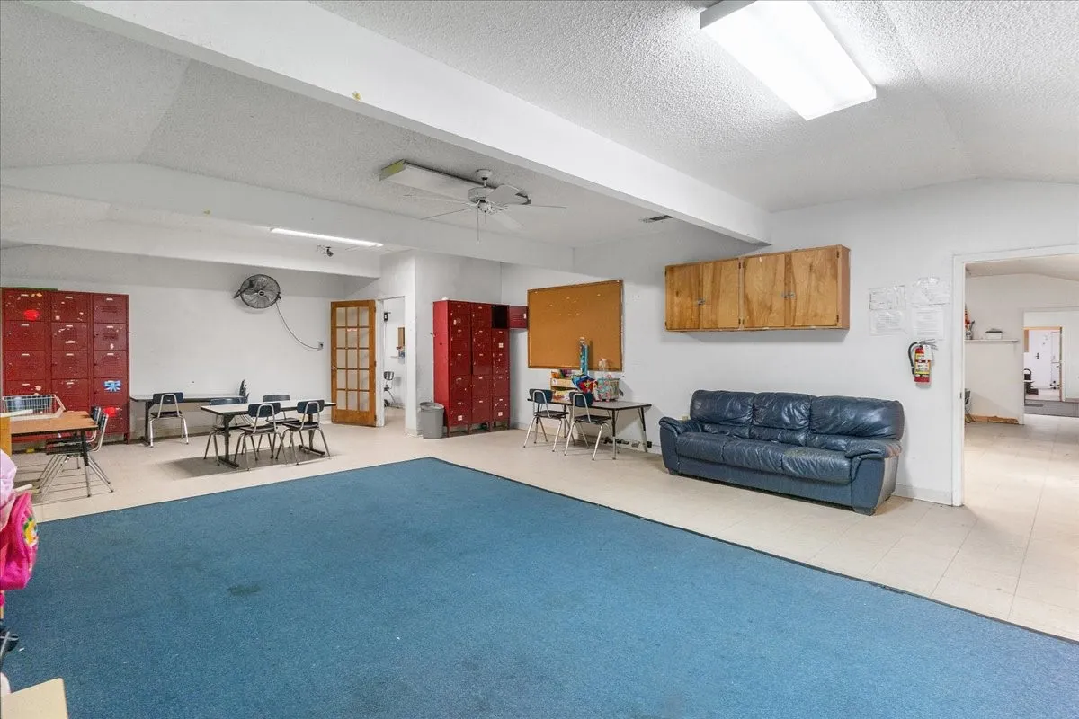 Business For Sale in Tarrant County , 1125 Roberts Cut Off Road, River Oaks, Texas 76114, 0, 0, Garage spaces, 0 Sqft, built in 1988, mls#21348218, Real Estate Agent in River Oaks, Homes For Sale in Tarrant county, Homes For Sale in River Oaks, Realtor in River Oaks Texas, Real Estate Brokerage Independent Realty Texas, Luminita Cordes Realtor