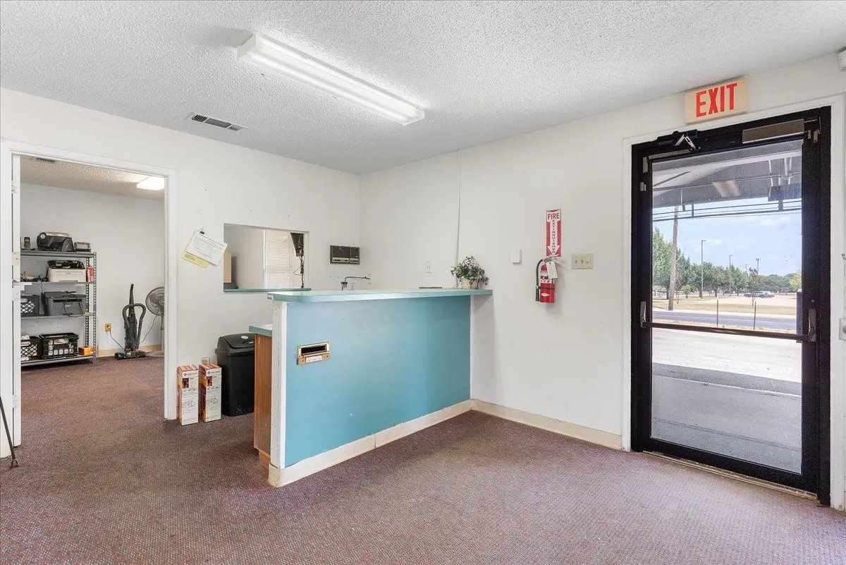 Business For Sale in Tarrant County , 1125 Roberts Cut Off Road, River Oaks, Texas 76114, 0, 0, Garage spaces, 0 Sqft, built in 1988, mls#21348218, Real Estate Agent in River Oaks, Homes For Sale in Tarrant county, Homes For Sale in River Oaks, Realtor in River Oaks Texas, Real Estate Brokerage Independent Realty Texas, Luminita Cordes Realtor