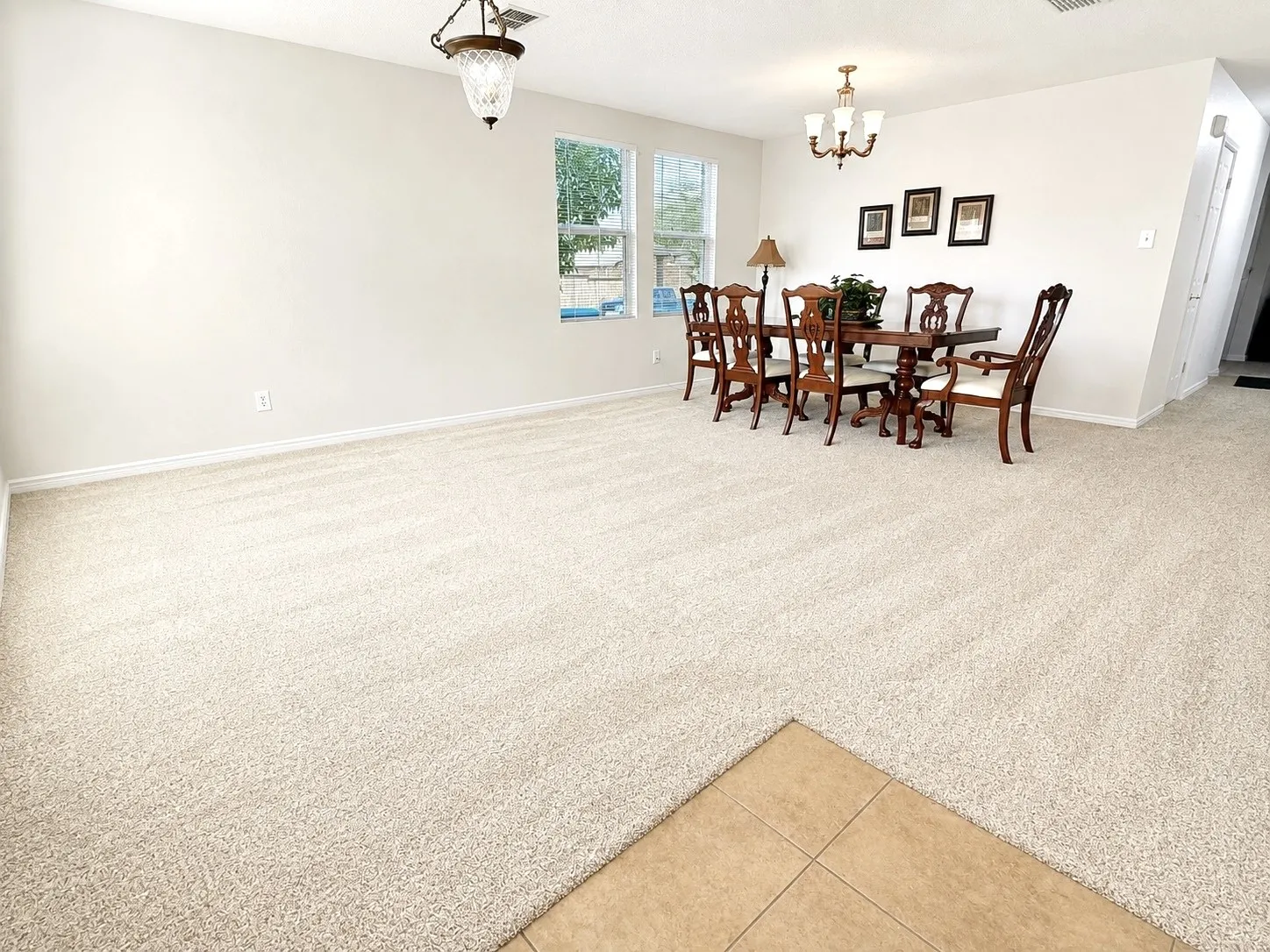 Single Family Residence For Sale in Denton County , 3214 Friesian Court, Denton, Texas 76210, 4 Bedroom, 3 Bathroom, 2 Garage spaces, 2,917 Sqft, built in 2004, Price $424,000, mls#21349818, Real Estate Agent in Denton, Homes For Sale in Denton county, Homes For Sale in Denton, Realtor in Denton Texas, Real Estate Brokerage Independent Realty Texas, Luminita Cordes Realtor