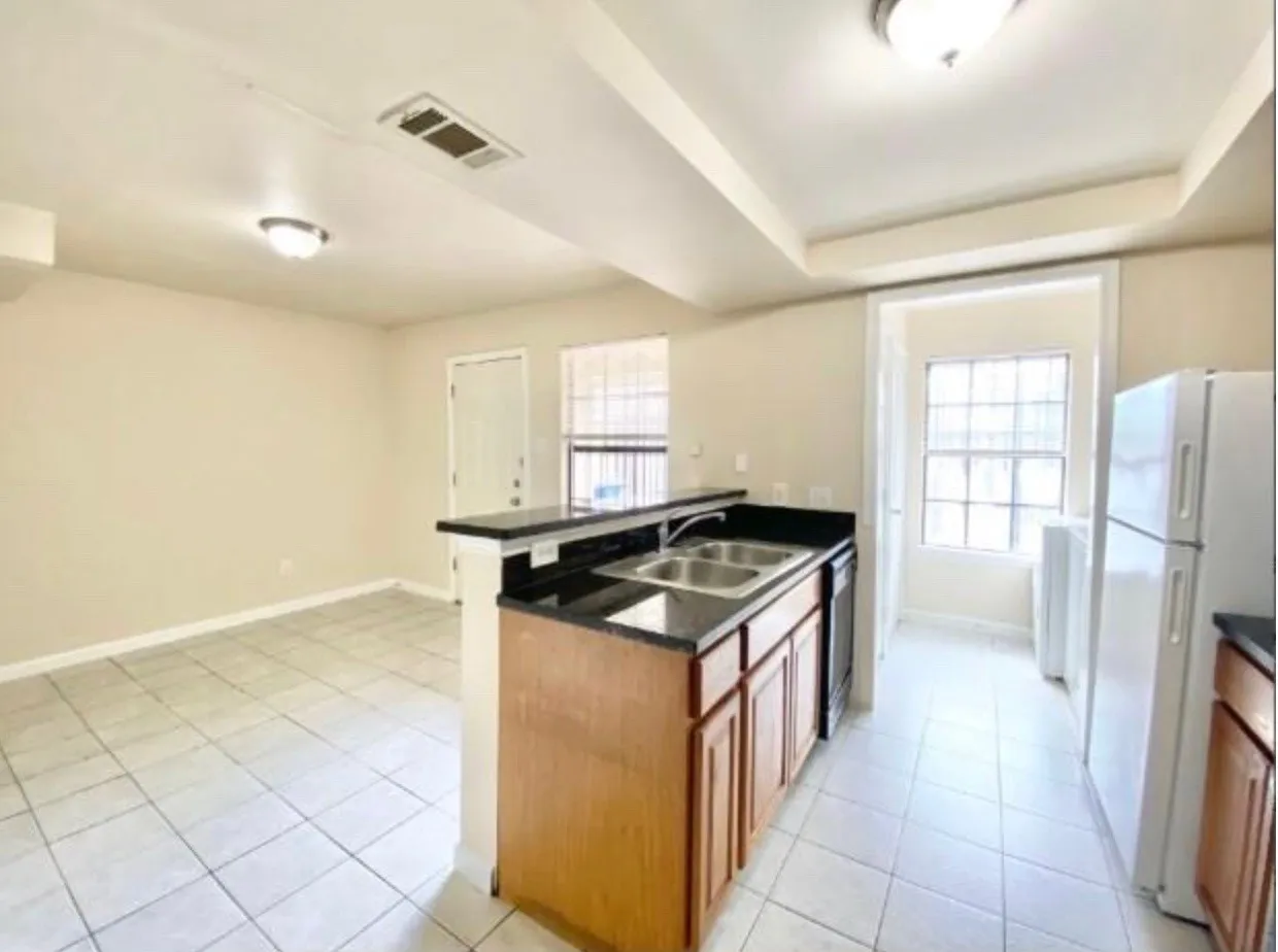 Quadruplex For Sale in Dallas County , 8001 Rothington Road 21-27, Dallas, Texas 75227, 8 Bedroom, 12 Bathroom, Garage spaces, 0 Sqft, built in 1983, mls#21346553, Real Estate Agent in Dallas, Homes For Sale in Dallas county, Homes For Sale in Dallas, Realtor in Dallas Texas, Real Estate Brokerage Independent Realty Texas, Luminita Cordes Realtor
