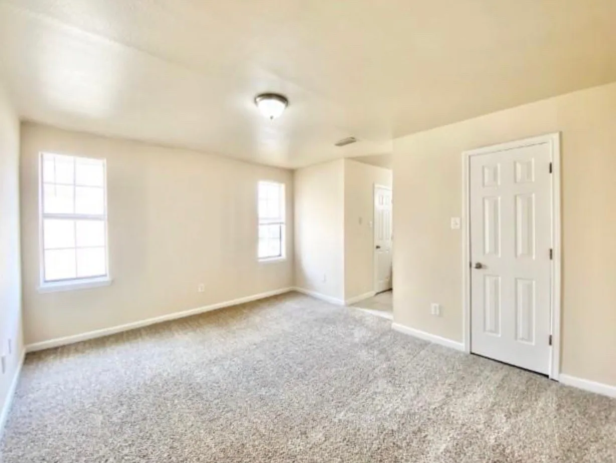 Quadruplex For Sale in Dallas County , 8001 Rothington Road 21-27, Dallas, Texas 75227, 8 Bedroom, 12 Bathroom, Garage spaces, 0 Sqft, built in 1983, mls#21346553, Real Estate Agent in Dallas, Homes For Sale in Dallas county, Homes For Sale in Dallas, Realtor in Dallas Texas, Real Estate Brokerage Independent Realty Texas, Luminita Cordes Realtor