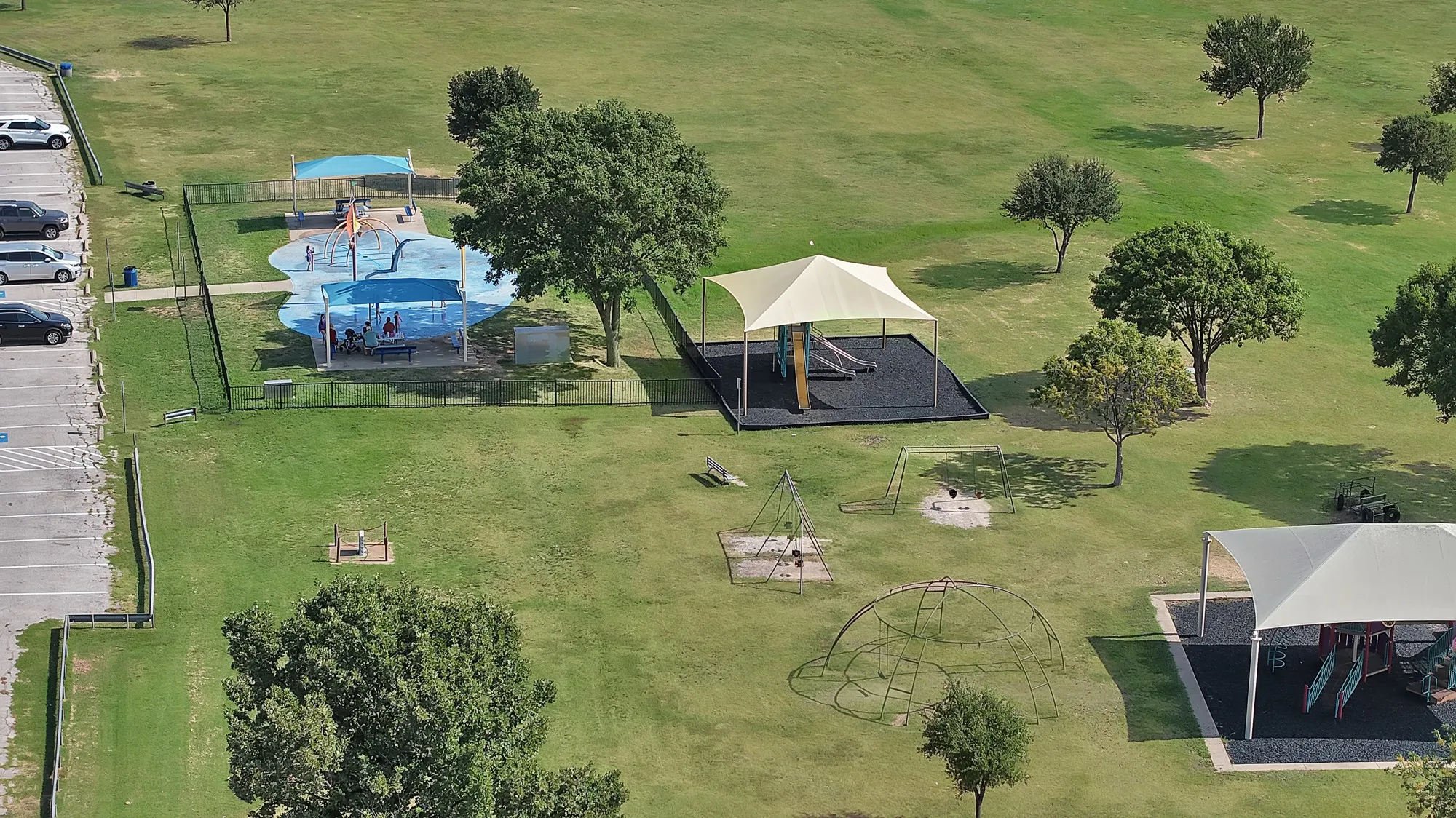 Single Family Residence For Sale in Tarrant County , 825 E Prairie View Road, Crowley, Texas 76036, 3 Bedroom, 2 Bathroom, 2 Garage spaces, 1,148 Sqft, built in 1970, mls#21352170, Real Estate Agent in Crowley, Homes For Sale in Tarrant county, Homes For Sale in Crowley, Realtor in Crowley Texas, Real Estate Brokerage Independent Realty Texas, Luminita Cordes Realtor