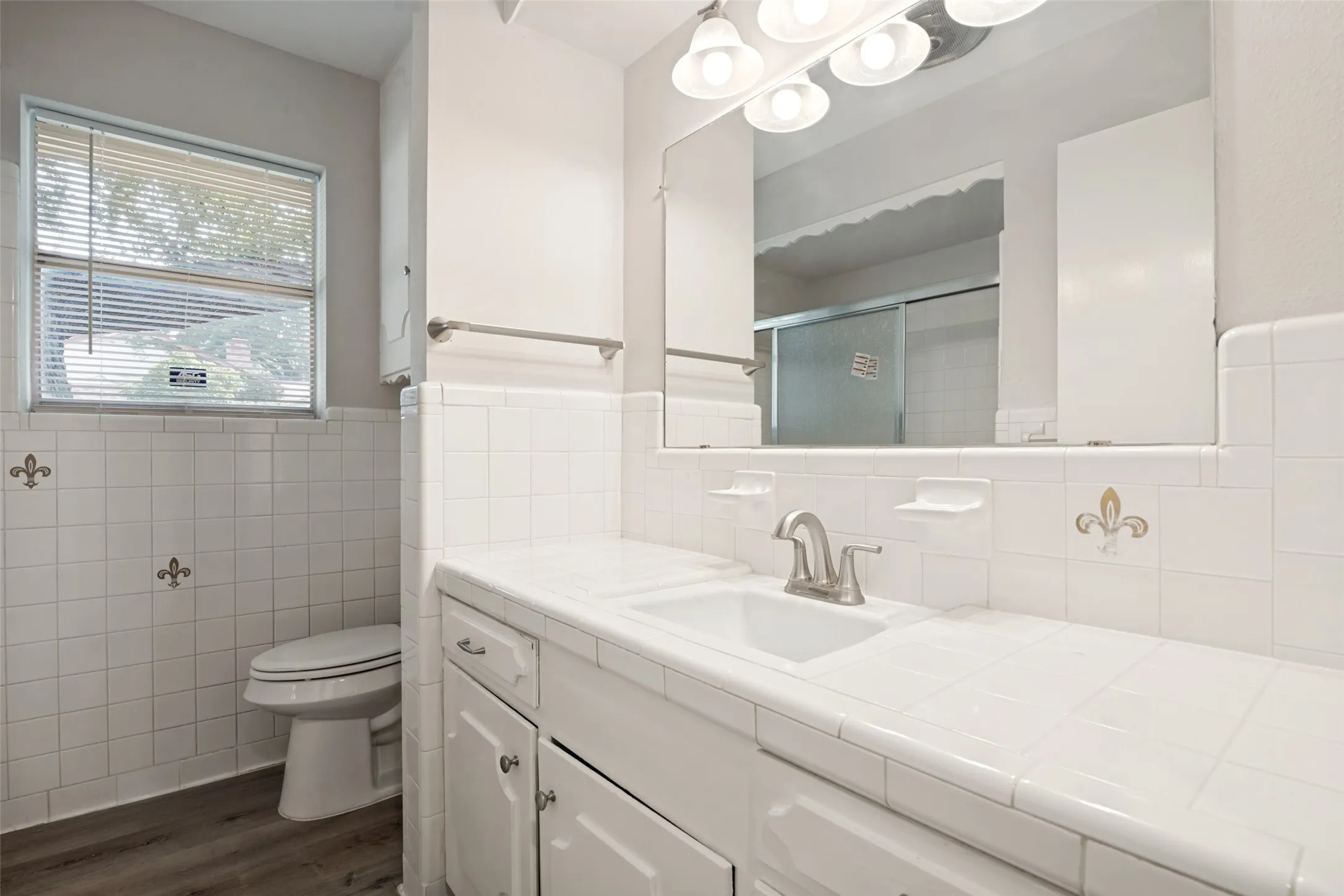 Duplex For Rent in Dallas County , 7003 Kingsbury Drive 7003, Dallas, Texas 75231, 2 Bedroom, 2 Bathroom, 2 Garage spaces, 1,400 Sqft, built in 1961, mls#21350922, Real Estate Agent in Dallas, Homes For Rent in Dallas county, Homes For Rent in Dallas, Realtor in Dallas Texas, Real Estate Brokerage Independent Realty Texas, Luminita Cordes Realtor