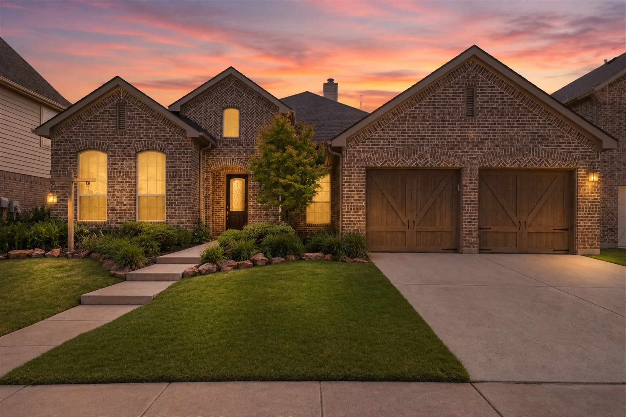 Single Family Residence For Sale in Denton County , 1113 5th Street, Argyle, Texas 76226, 3 Bedroom, 2 Bathroom, 3 Garage spaces, 2,455 Sqft, built in 2016, mls#21351290, Real Estate Agent in Argyle, Homes For Sale in Denton county, Homes For Sale in Argyle, Realtor in Argyle Texas, Real Estate Brokerage Independent Realty Texas, Luminita Cordes Realtor
