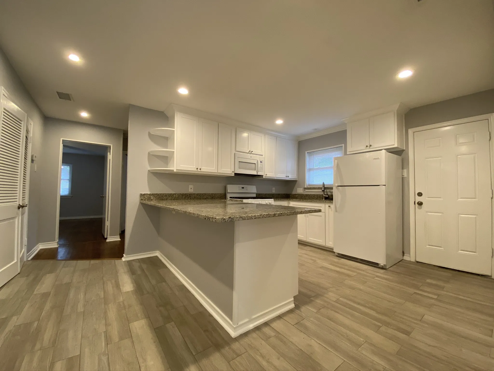Duplex For Rent in Dallas County , 11005 Wyatt Street, Dallas, Texas 75218, 2 Bedroom, 1 Bathroom, 2 Garage spaces, 742 Sqft, built in 1959, mls#21352296, Real Estate Agent in Dallas, Homes For Rent in Dallas county, Homes For Rent in Dallas, Realtor in Dallas Texas, Real Estate Brokerage Independent Realty Texas, Luminita Cordes Realtor