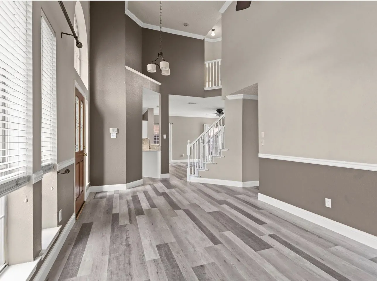 Single Family Residence For Rent in Dallas County , 314 Santa Fe Trail, Irving, Texas 75063, 3 Bedroom, 3 Bathroom, 2 Garage spaces, 1,742 Sqft, built in 1992, mls#21350632, Real Estate Agent in Irving, Homes For Rent in Dallas county, Homes For Rent in Irving, Realtor in Irving Texas, Real Estate Brokerage Independent Realty Texas, Luminita Cordes Realtor