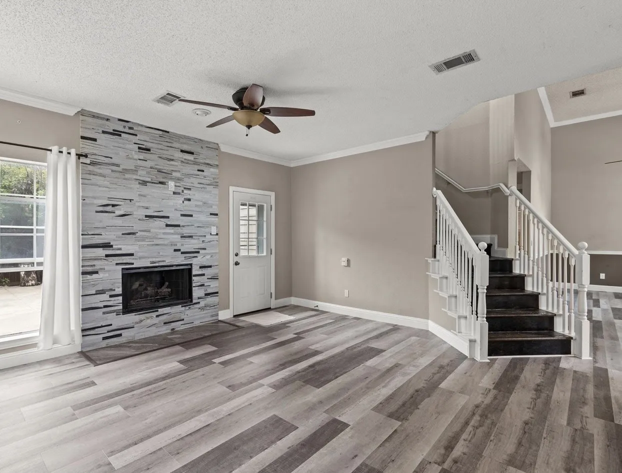 Single Family Residence For Rent in Dallas County , 314 Santa Fe Trail, Irving, Texas 75063, 3 Bedroom, 3 Bathroom, 2 Garage spaces, 1,742 Sqft, built in 1992, mls#21350632, Real Estate Agent in Irving, Homes For Rent in Dallas county, Homes For Rent in Irving, Realtor in Irving Texas, Real Estate Brokerage Independent Realty Texas, Luminita Cordes Realtor
