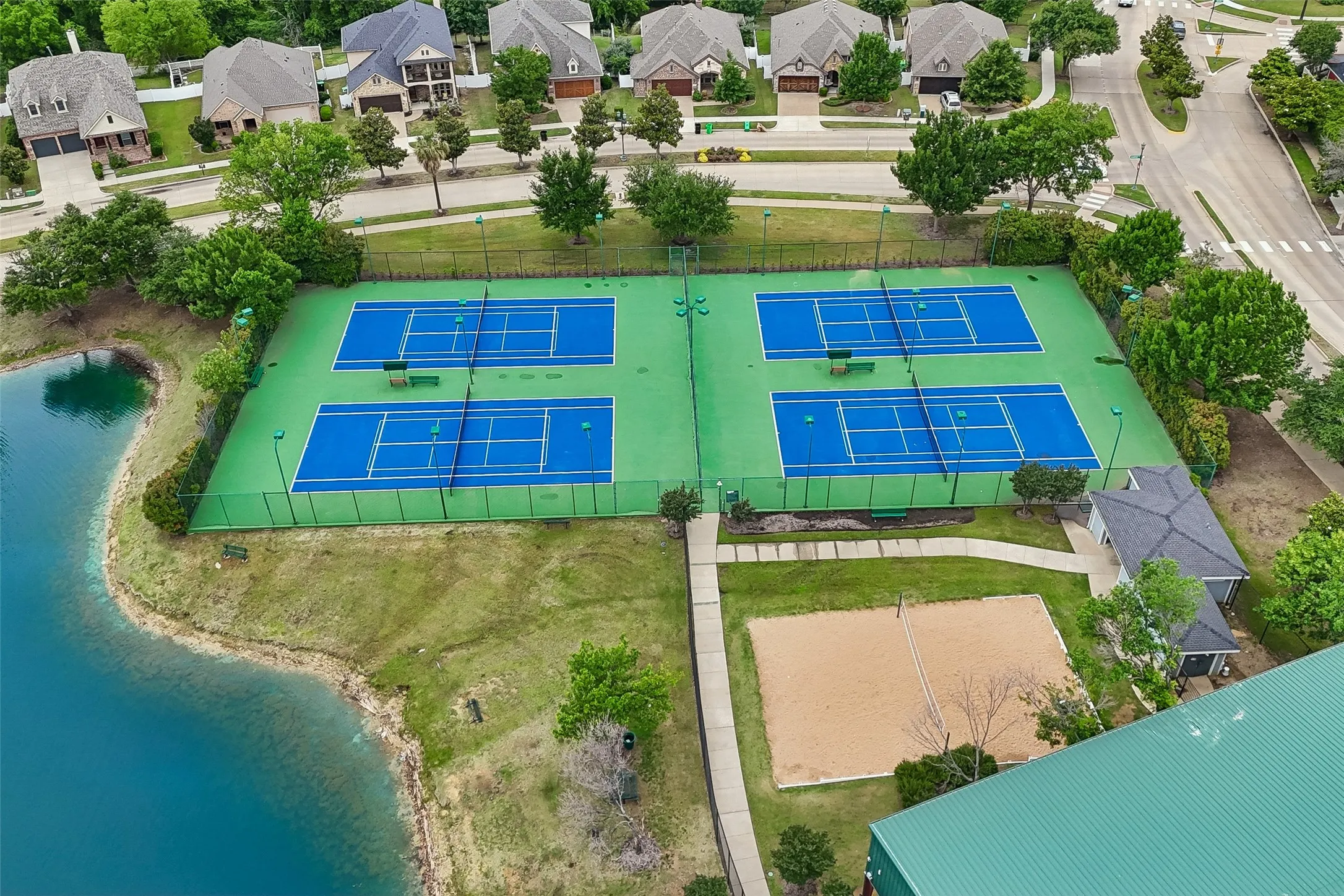 Single Family Residence For Sale in Denton County , 1317 Live Oak Lane, Savannah, Texas 76227, 3 Bedroom, 2 Bathroom, 2 Garage spaces, 1,365 Sqft, built in 2005, mls#21351504, Real Estate Agent in Savannah, Homes For Sale in Denton county, Homes For Sale in Savannah, Realtor in Savannah Texas, Real Estate Brokerage Independent Realty Texas, Luminita Cordes Realtor