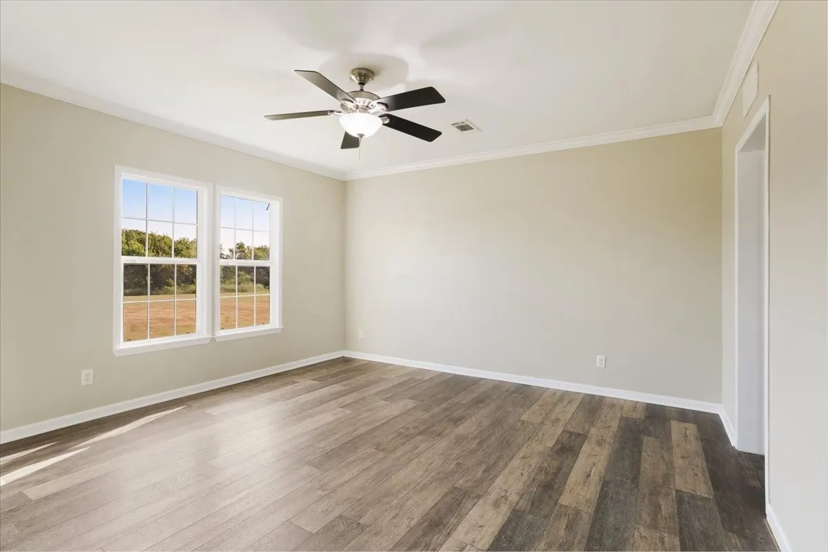 Manufactured Home For Sale in Grayson County , 121 Bandana Drive, Southmayd, Texas 76273, 3 Bedroom, 2 Bathroom, Garage spaces, 1,672 Sqft, built in 2015, mls#21348399, Real Estate Agent in Southmayd, Homes For Sale in Grayson county, Homes For Sale in Southmayd, Realtor in Southmayd Texas, Real Estate Brokerage Independent Realty Texas, Luminita Cordes Realtor