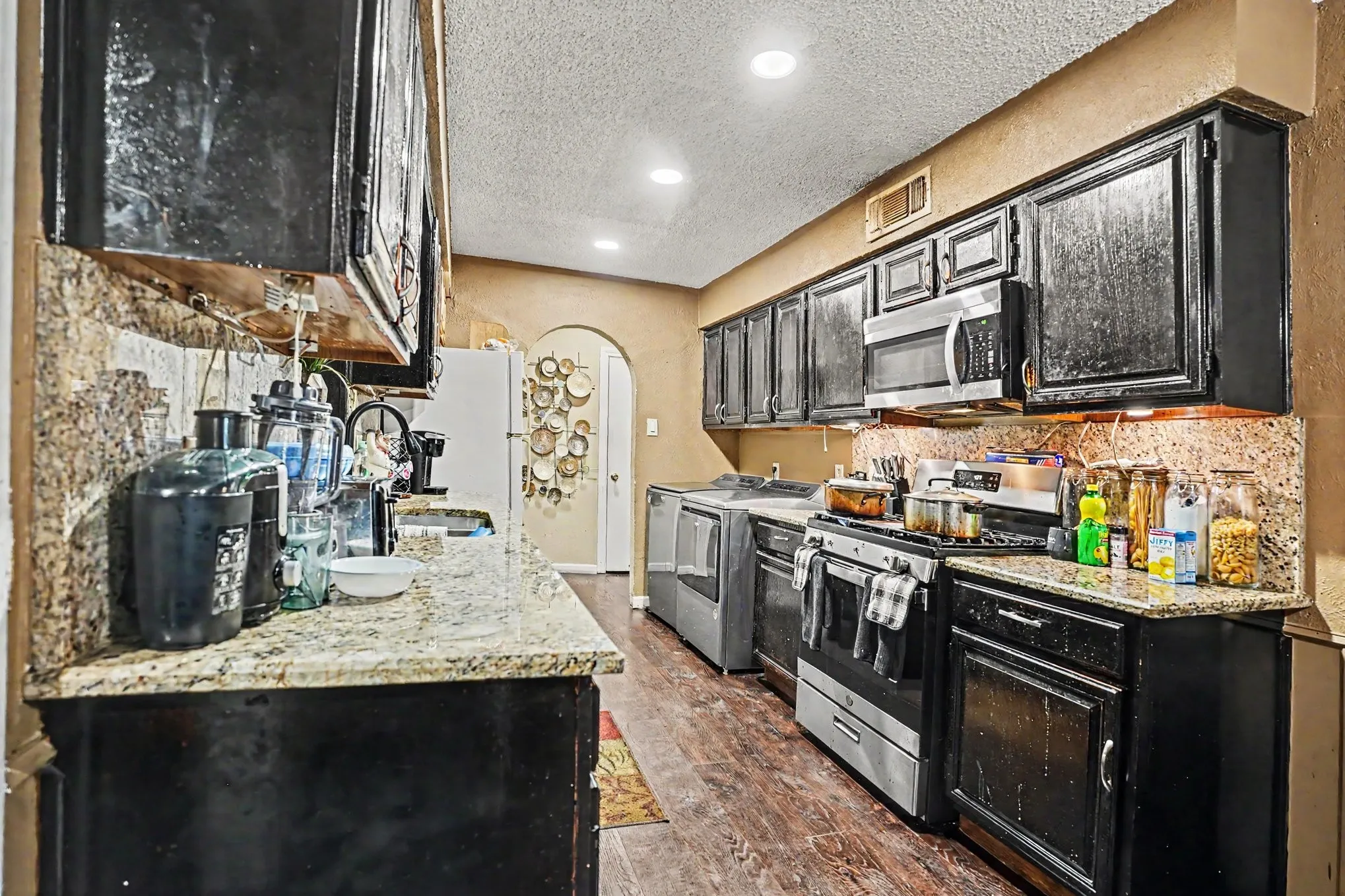 Single Family Residence For Sale in Dallas County , 737 Judy Lane, Seagoville, Texas 75159, 3 Bedroom, 2 Bathroom, 2 Garage spaces, 1,900 Sqft, built in 1955, mls#21347651, Real Estate Agent in Seagoville, Homes For Sale in Dallas county, Homes For Sale in Seagoville, Realtor in Seagoville Texas, Real Estate Brokerage Independent Realty Texas, Luminita Cordes Realtor