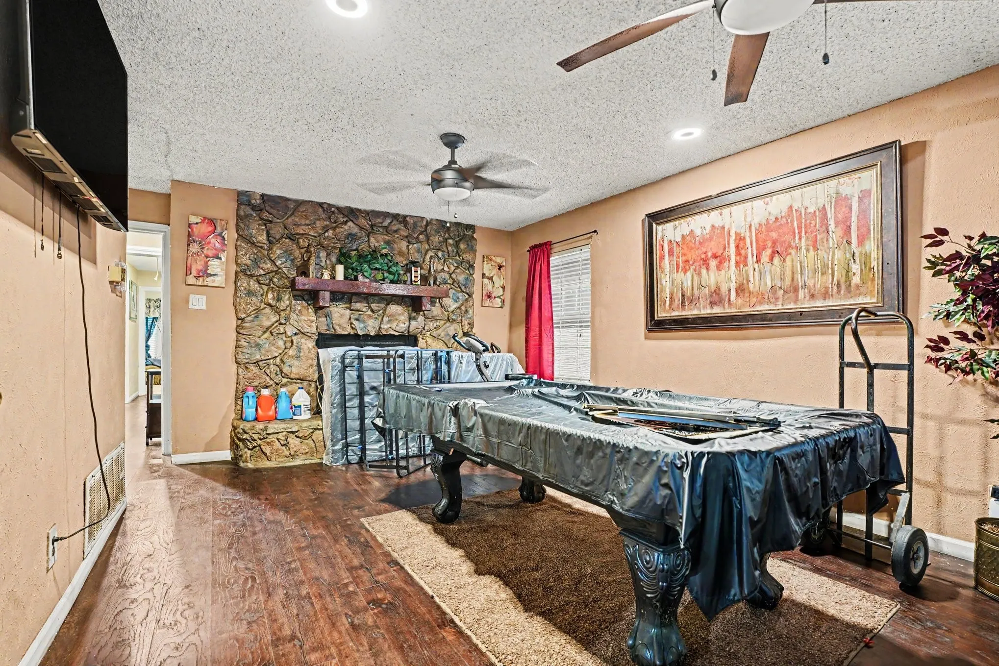 Single Family Residence For Sale in Dallas County , 737 Judy Lane, Seagoville, Texas 75159, 3 Bedroom, 2 Bathroom, 2 Garage spaces, 1,900 Sqft, built in 1955, mls#21347651, Real Estate Agent in Seagoville, Homes For Sale in Dallas county, Homes For Sale in Seagoville, Realtor in Seagoville Texas, Real Estate Brokerage Independent Realty Texas, Luminita Cordes Realtor