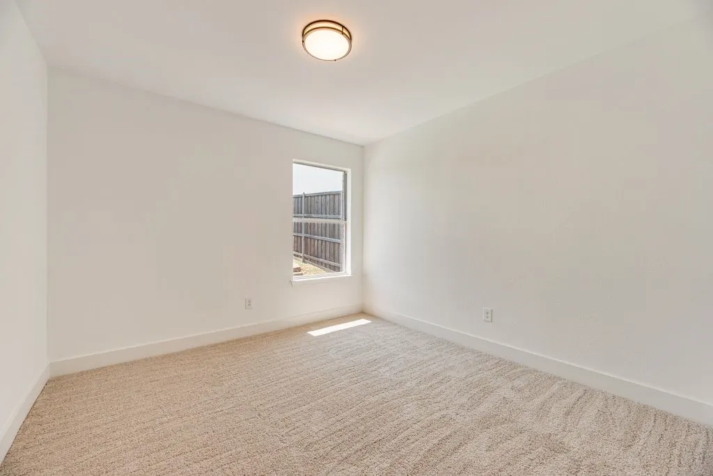 Single Family Residence For Sale in Tarrant County , 6614 Spartan Drive, Arlington, Texas 76001, 4 Bedroom, 2 Bathroom, 2 Garage spaces, 1,986 Sqft, built in 2001, mls#21348951, Real Estate Agent in Arlington, Homes For Sale in Tarrant county, Homes For Sale in Arlington, Realtor in Arlington Texas, Real Estate Brokerage Independent Realty Texas, Luminita Cordes Realtor