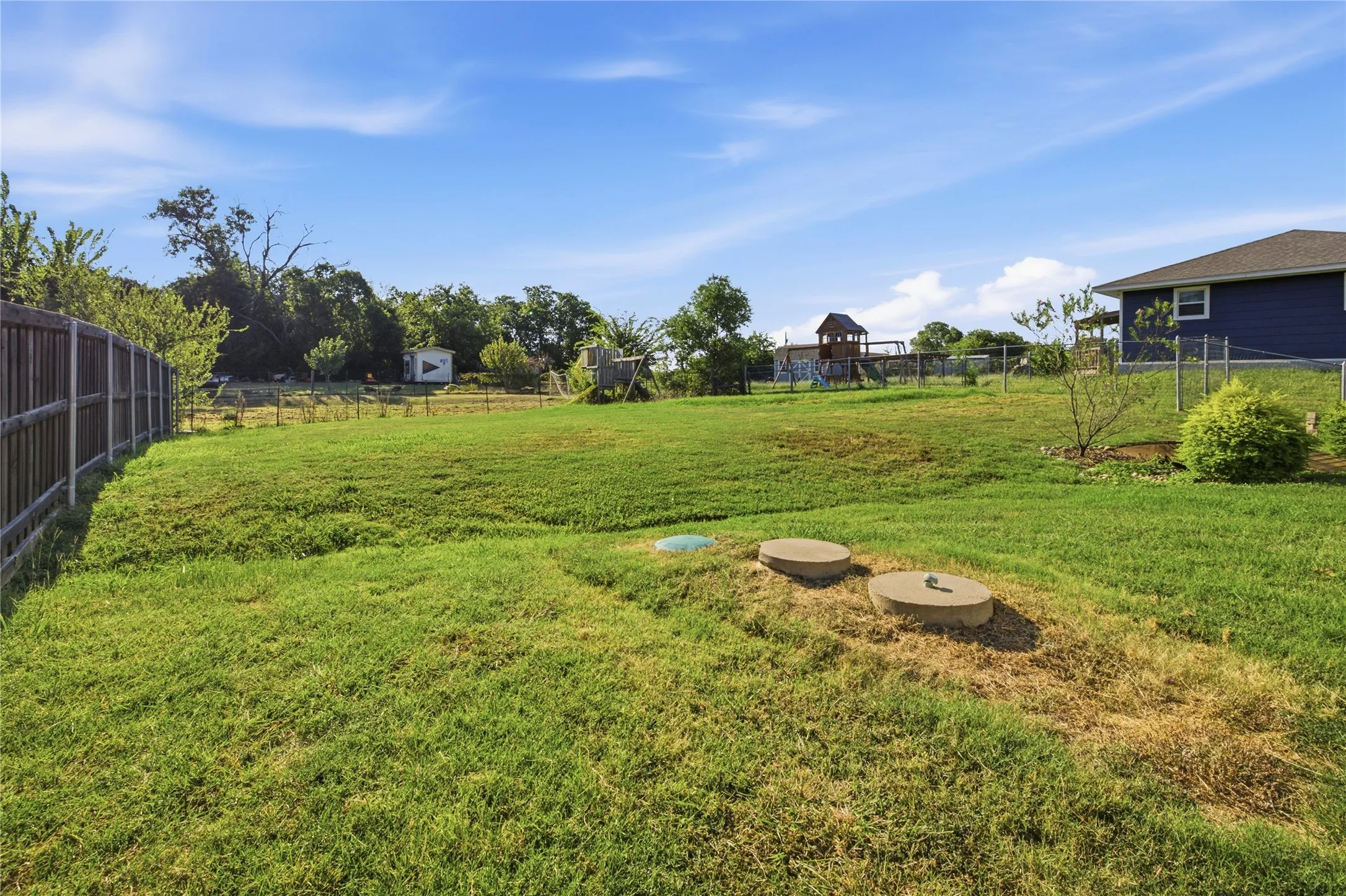 Single Family Residence For Sale in Denton County , 1003 Lakeshore Boulevard, Oak Point, Texas 75068, 3 Bedroom, 2 Bathroom, 2 Garage spaces, 1,498 Sqft, built in 2013, mls#21340813, Real Estate Agent in Oak Point, Homes For Sale in Denton county, Homes For Sale in Oak Point, Realtor in Oak Point Texas, Real Estate Brokerage Independent Realty Texas, Luminita Cordes Realtor