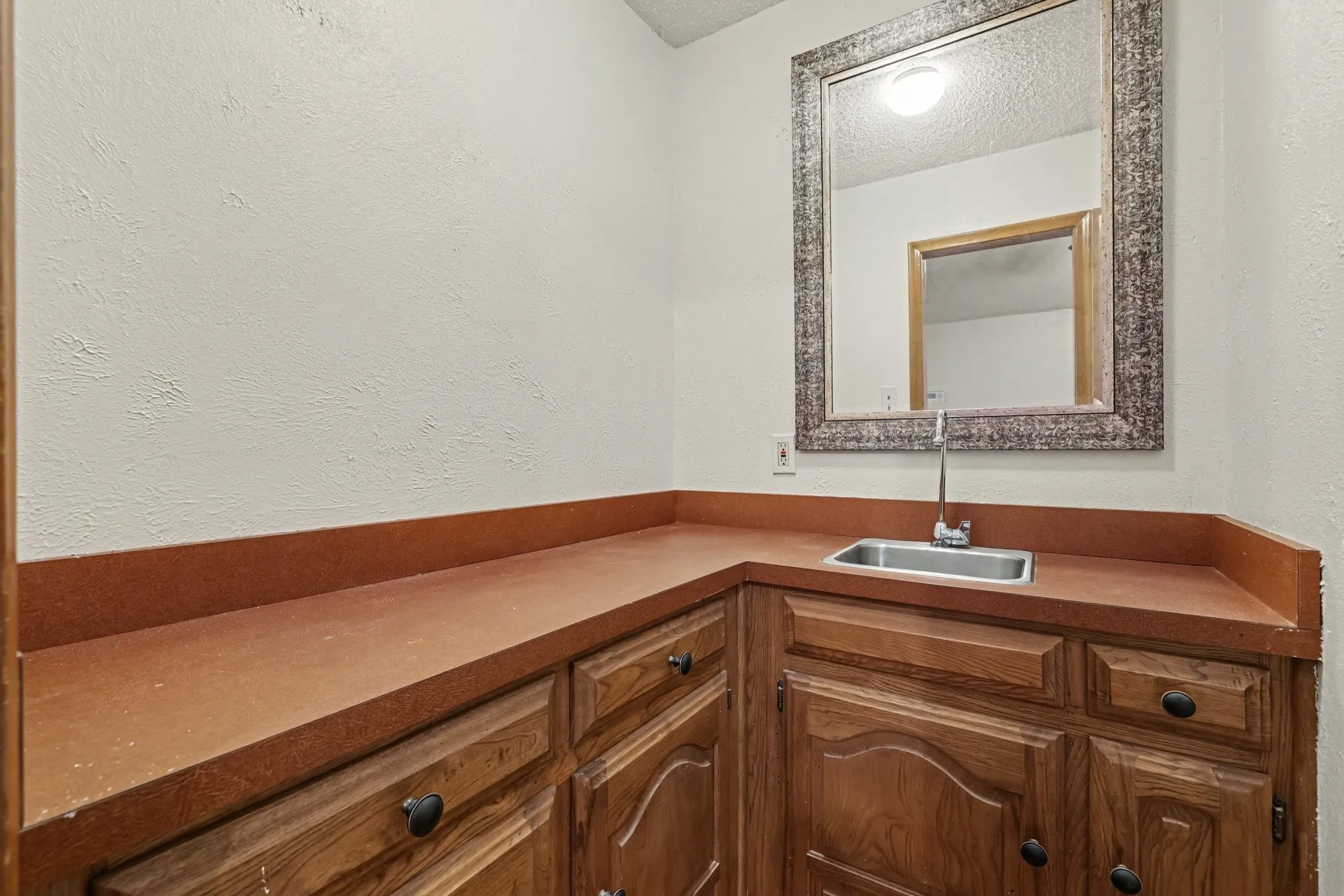 Wet bar off of den