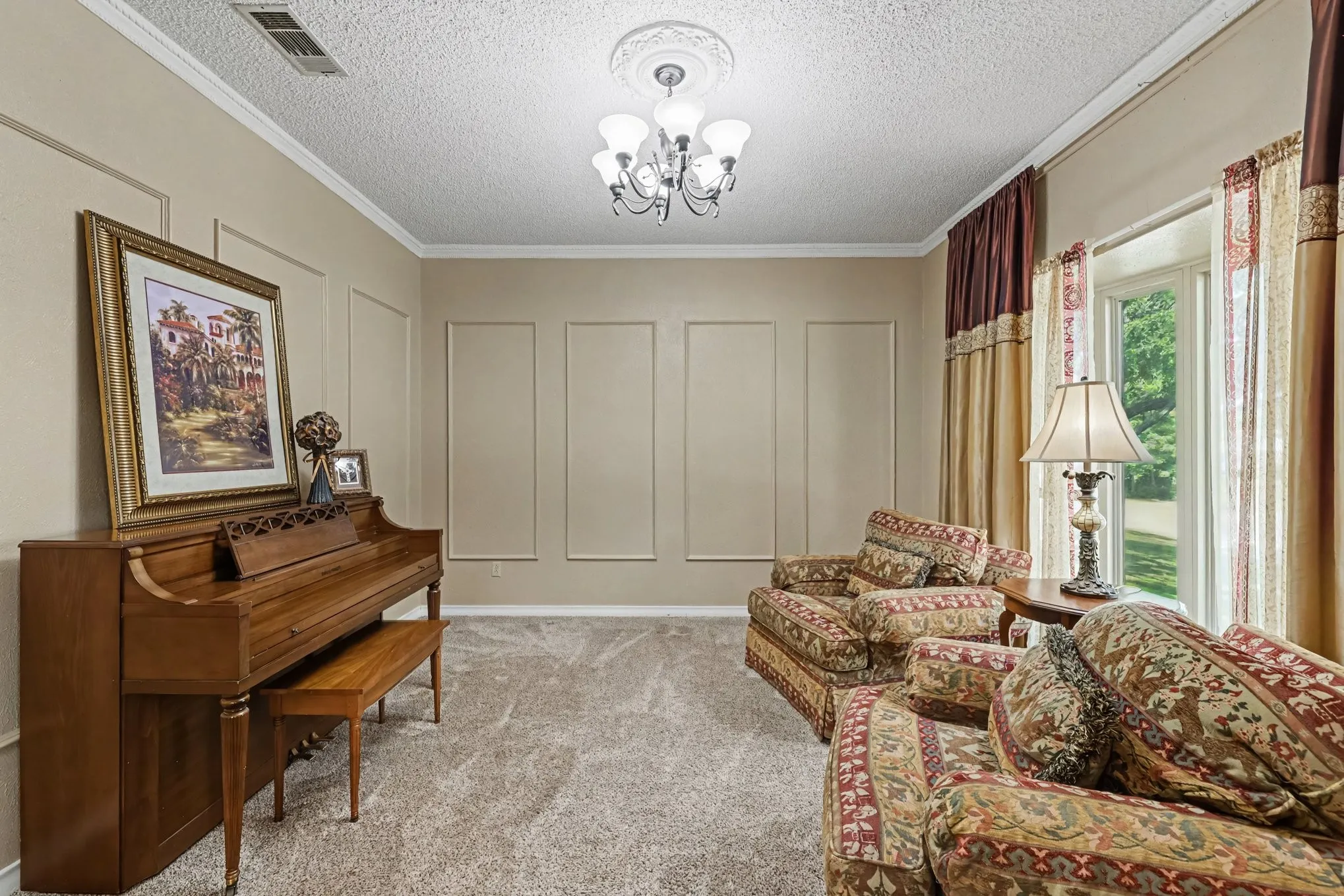 Single Family Residence For Sale in Dallas County , 1905 Toler Trail, Garland, Texas 75043, 3 Bedroom, 3 Bathroom, 3 Garage spaces, 2,754 Sqft, built in 1976, mls#21344478, Real Estate Agent in Garland, Homes For Sale in Dallas county, Homes For Sale in Garland, Realtor in Garland Texas, Real Estate Brokerage Independent Realty Texas, Luminita Cordes Realtor