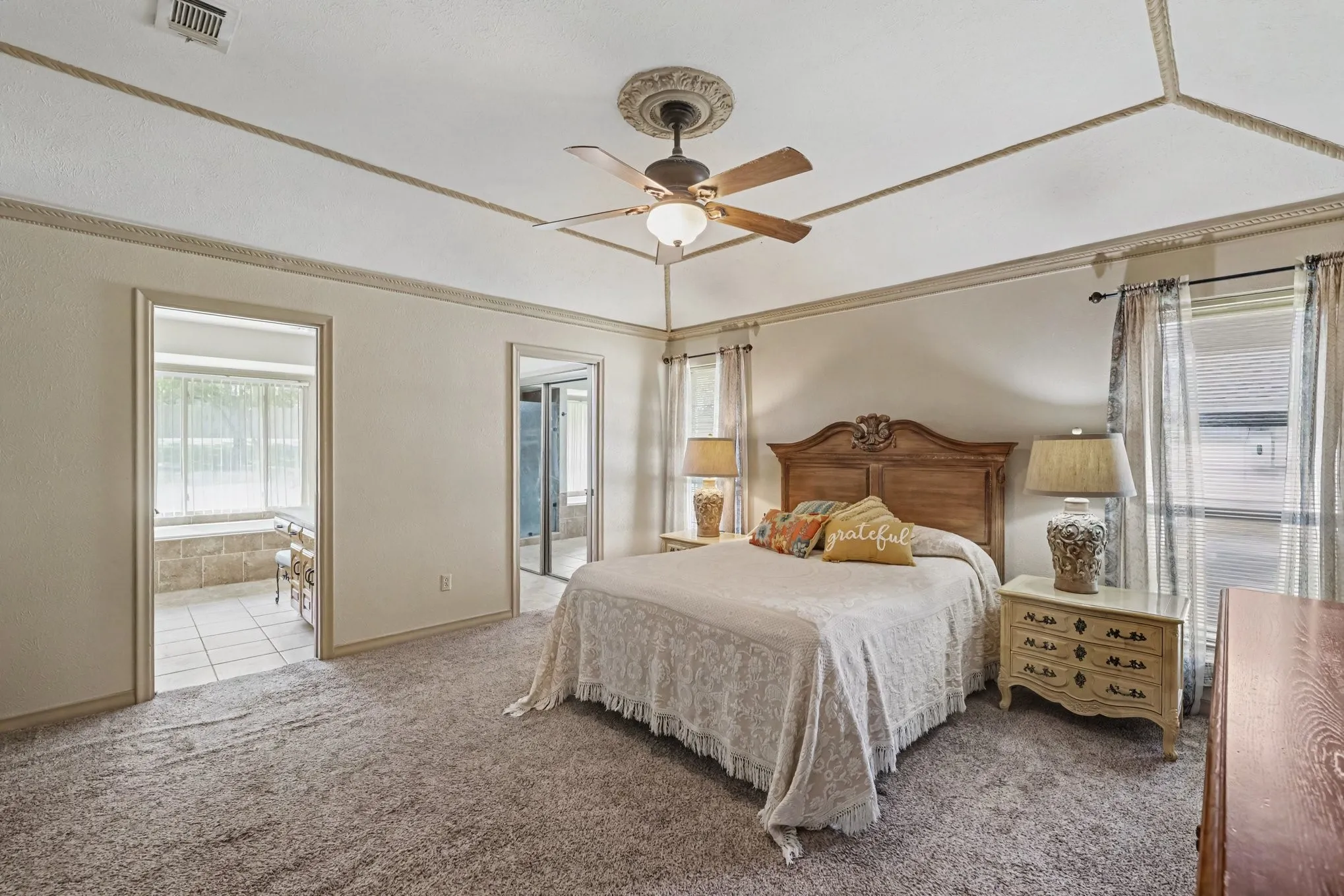 Single Family Residence For Sale in Dallas County , 1905 Toler Trail, Garland, Texas 75043, 3 Bedroom, 3 Bathroom, 3 Garage spaces, 2,754 Sqft, built in 1976, mls#21344478, Real Estate Agent in Garland, Homes For Sale in Dallas county, Homes For Sale in Garland, Realtor in Garland Texas, Real Estate Brokerage Independent Realty Texas, Luminita Cordes Realtor