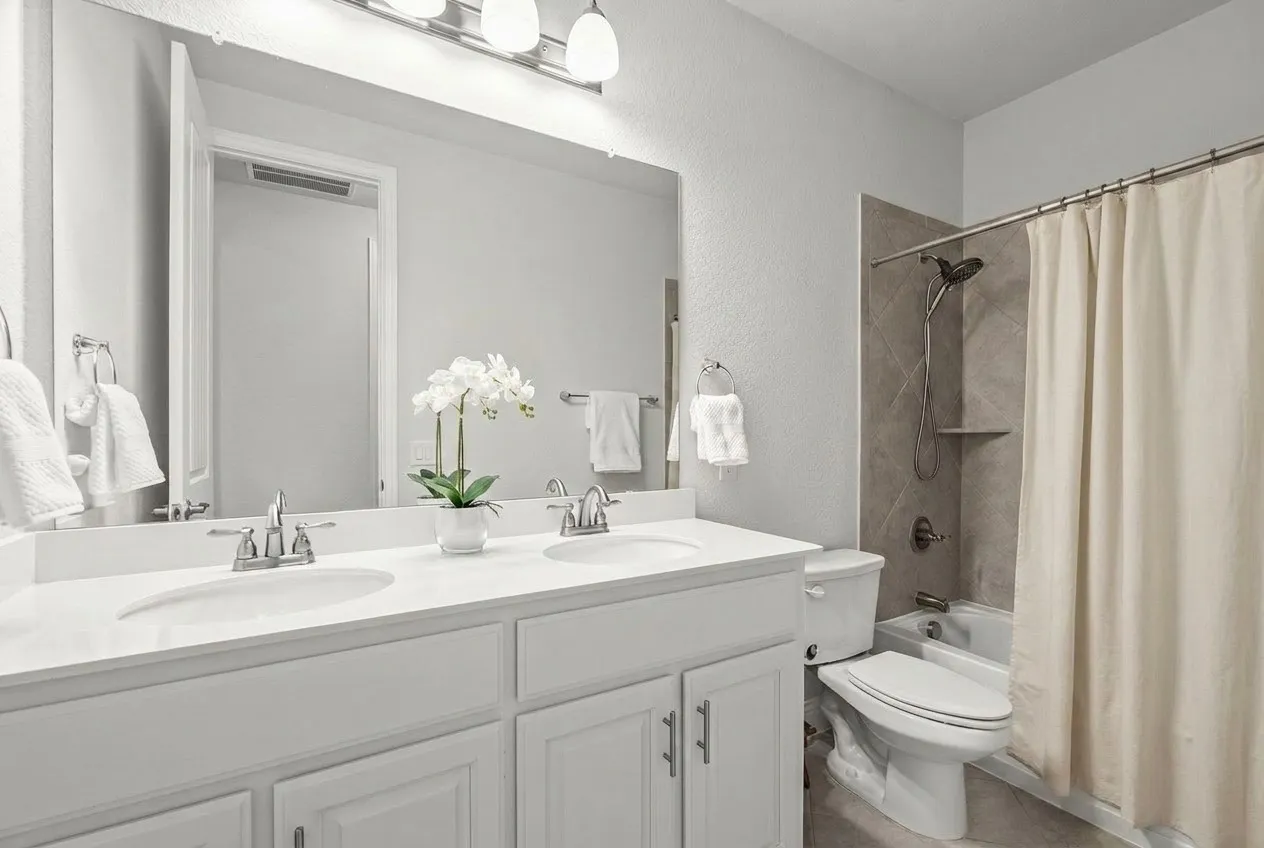 Single Family Residence For Sale in Collin County , 4312 Juniper Lane, Melissa, Texas 75454, 3 Bedroom, 2 Bathroom, 2 Garage spaces, 2,222 Sqft, built in 2018, mls#21351678, Real Estate Agent in Melissa, Homes For Sale in Collin county, Homes For Sale in Melissa, Realtor in Melissa Texas, Real Estate Brokerage Independent Realty Texas, Luminita Cordes Realtor