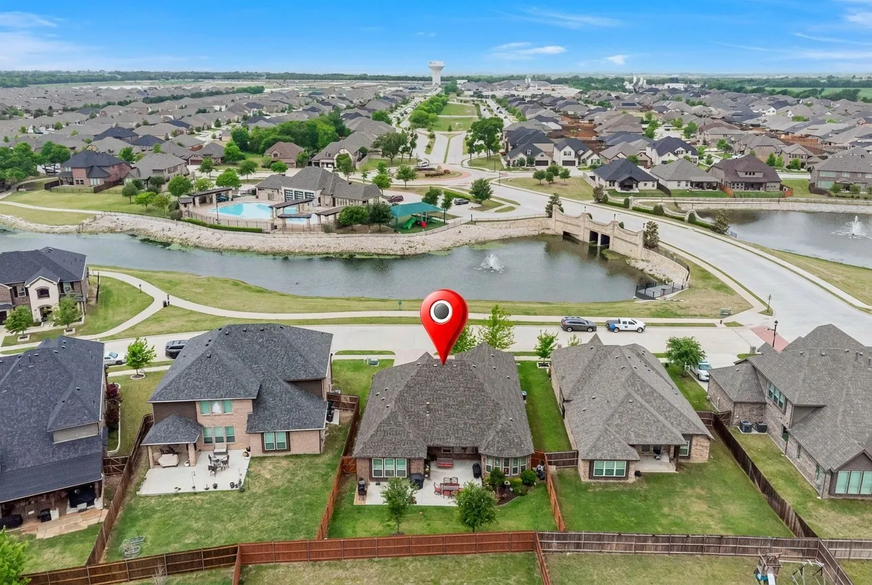 Great location near neighborhood amenities and stunning pond & fountain views.