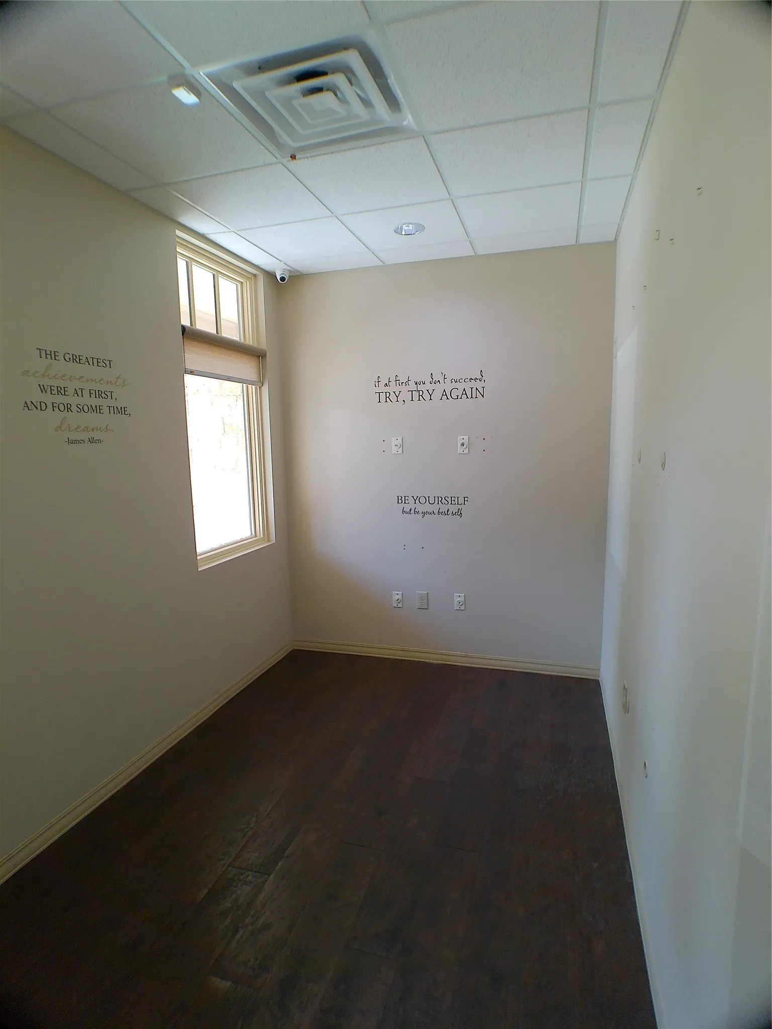 Office For Rent in Tarrant County , 6252 Davis Boulevard, North Richland Hills, Texas 76180, 0, 0, Garage spaces, 0 Sqft, built in 2006, mls#21352357, Real Estate Agent in North Richland Hills, Homes For Rent in Tarrant county, Homes For Rent in North Richland Hills, Realtor in North Richland Hills Texas, Real Estate Brokerage Independent Realty Texas, Luminita Cordes Realtor