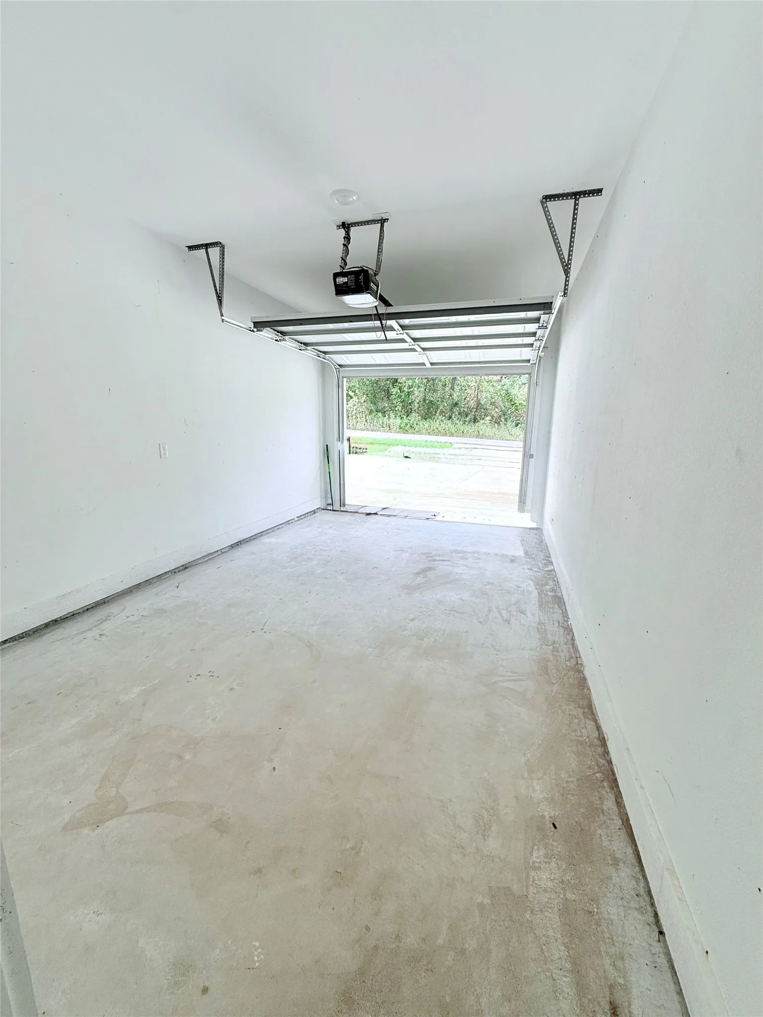 Single Family Residence For Rent in Grayson County , 600 E Shepherd Street, Denison, Texas 75021, 3 Bedroom, 2 Bathroom, 1 Garage spaces, 1,274 Sqft, built in 2023, mls#21352359, Real Estate Agent in Denison, Homes For Rent in Grayson county, Homes For Rent in Denison, Realtor in Denison Texas, Real Estate Brokerage Independent Realty Texas, Luminita Cordes Realtor