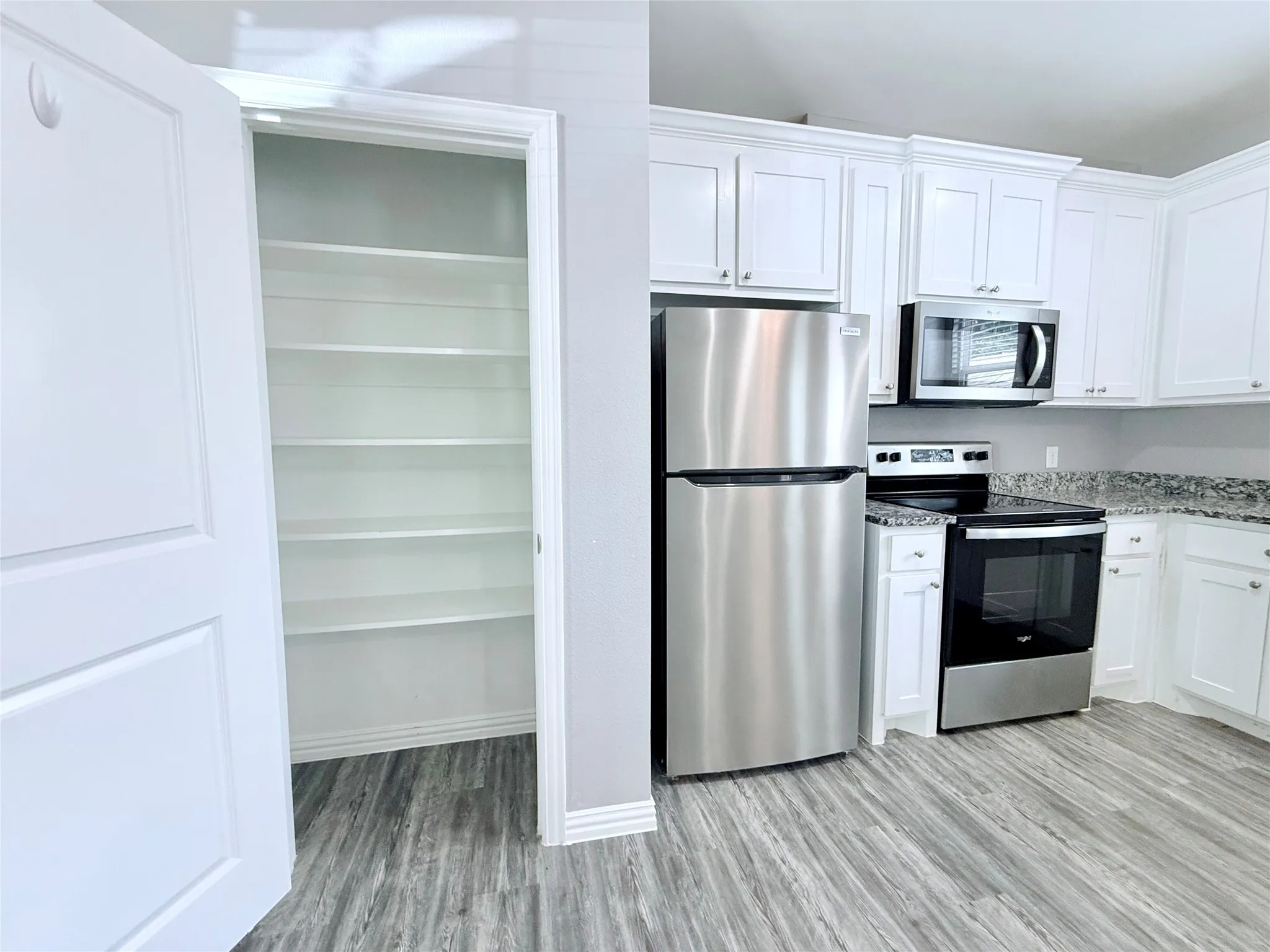 Single Family Residence For Rent in Grayson County , 600 E Shepherd Street, Denison, Texas 75021, 3 Bedroom, 2 Bathroom, 1 Garage spaces, 1,274 Sqft, built in 2023, mls#21352359, Real Estate Agent in Denison, Homes For Rent in Grayson county, Homes For Rent in Denison, Realtor in Denison Texas, Real Estate Brokerage Independent Realty Texas, Luminita Cordes Realtor