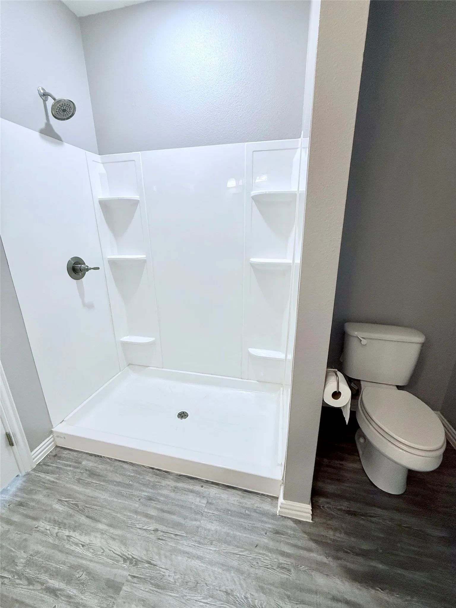 Single Family Residence For Rent in Grayson County , 600 E Shepherd Street, Denison, Texas 75021, 3 Bedroom, 2 Bathroom, 1 Garage spaces, 1,274 Sqft, built in 2023, mls#21352359, Real Estate Agent in Denison, Homes For Rent in Grayson county, Homes For Rent in Denison, Realtor in Denison Texas, Real Estate Brokerage Independent Realty Texas, Luminita Cordes Realtor