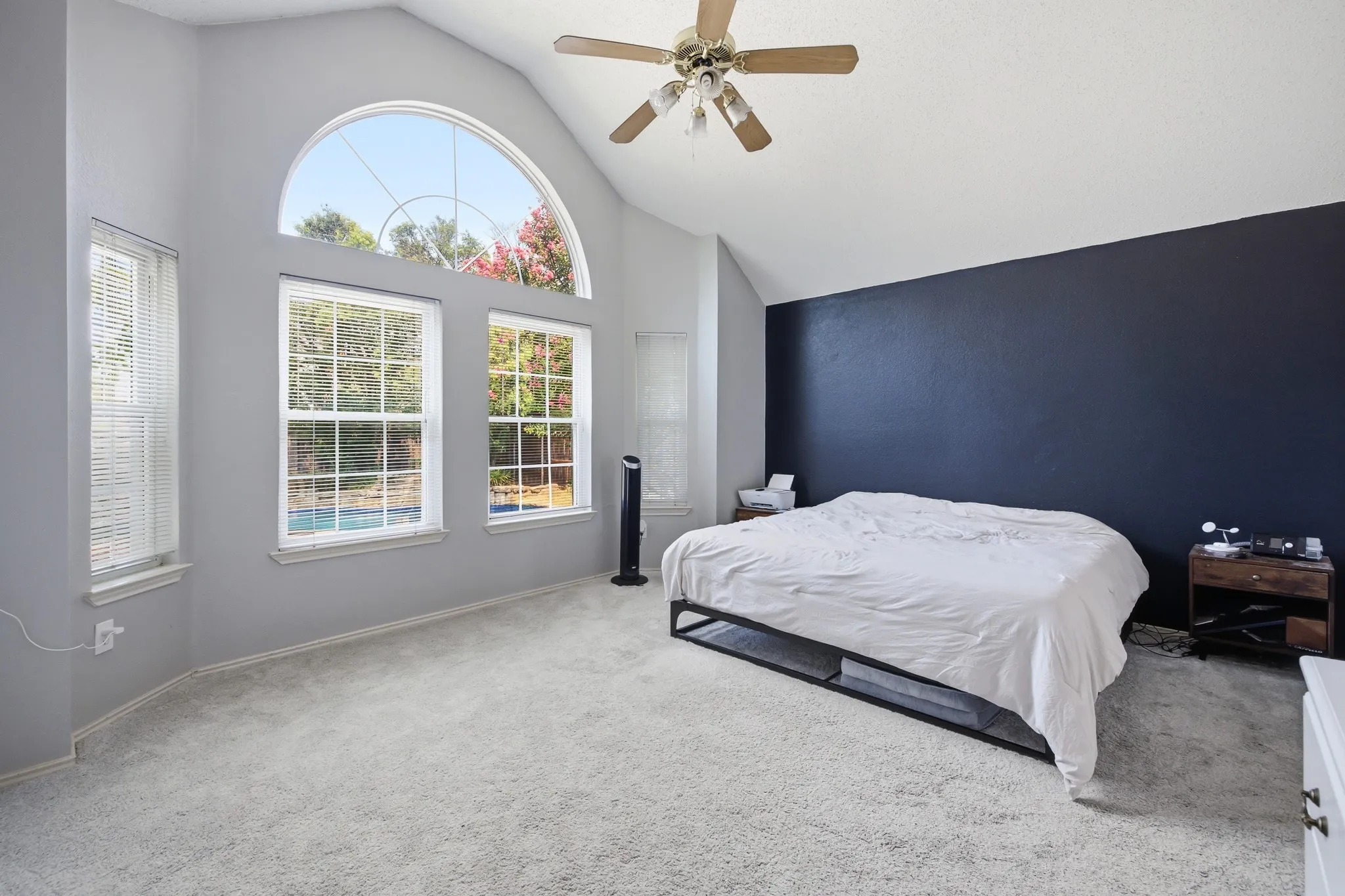 Single Family Residence For Sale in Denton County , 1517 Palisades Drive, Carrollton, Texas 75007, 3 Bedroom, 2 Bathroom, 2 Garage spaces, 1,933 Sqft, built in 1989, mls#21350267, Real Estate Agent in Carrollton, Homes For Sale in Denton county, Homes For Sale in Carrollton, Realtor in Carrollton Texas, Real Estate Brokerage Independent Realty Texas, Luminita Cordes Realtor