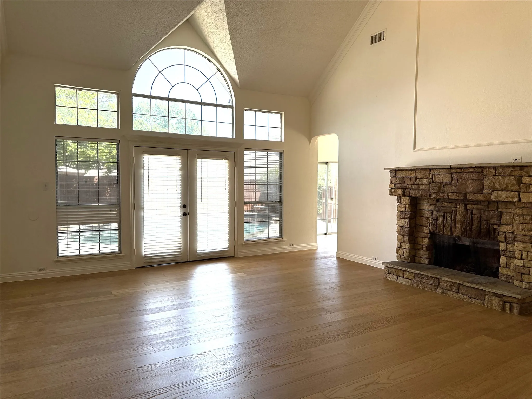 Single Family Residence For Sale in Collin County , 7212 Swallow Branch Lane, Plano, Texas 75025, 5 Bedroom, 3 Bathroom, 2 Garage spaces, 2,863 Sqft, built in 1989, mls#21352024, Real Estate Agent in Plano, Homes For Sale in Collin county, Homes For Sale in Plano, Realtor in Plano Texas, Real Estate Brokerage Independent Realty Texas, Luminita Cordes Realtor
