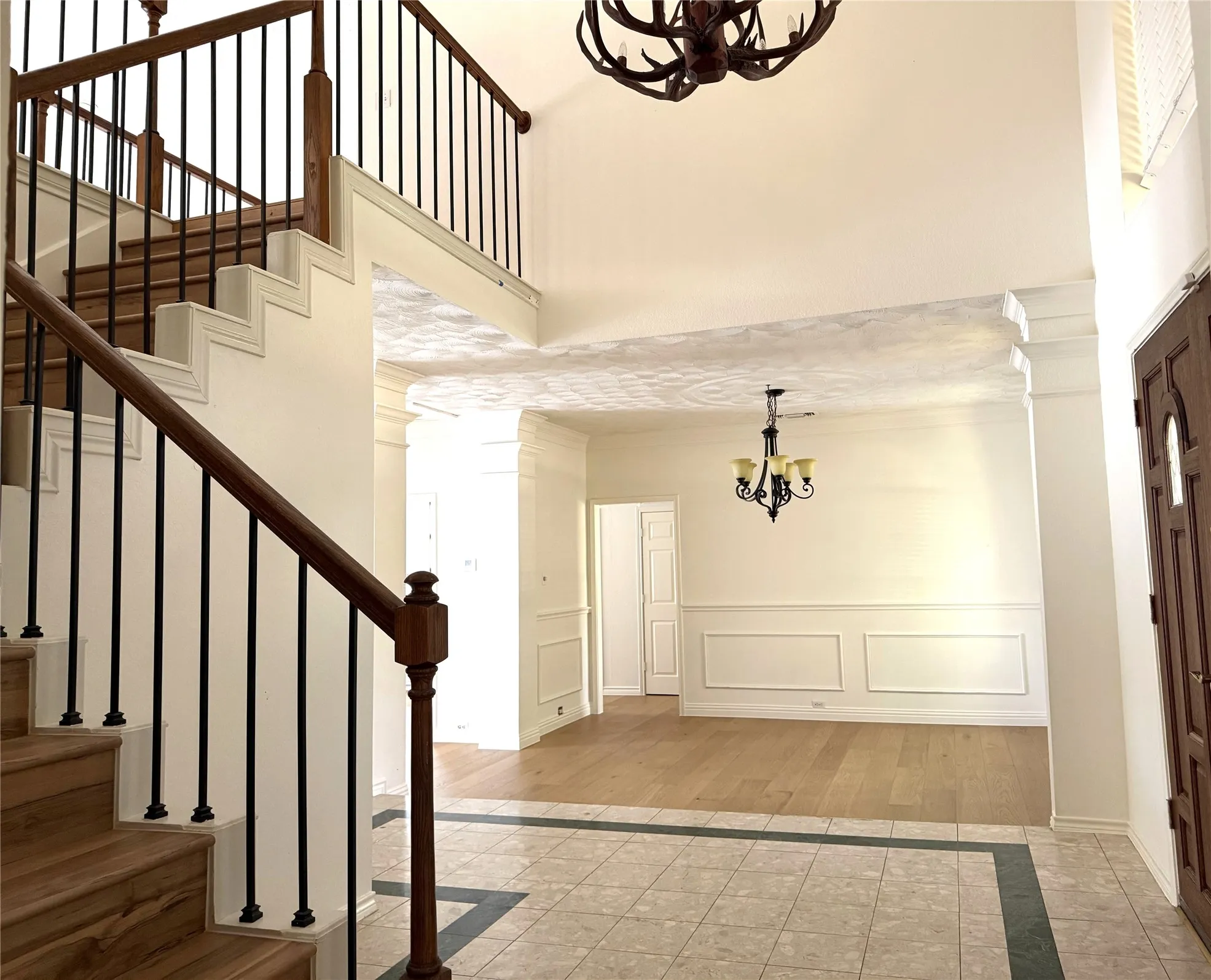 Single Family Residence For Sale in Collin County , 7212 Swallow Branch Lane, Plano, Texas 75025, 5 Bedroom, 3 Bathroom, 2 Garage spaces, 2,863 Sqft, built in 1989, mls#21352024, Real Estate Agent in Plano, Homes For Sale in Collin county, Homes For Sale in Plano, Realtor in Plano Texas, Real Estate Brokerage Independent Realty Texas, Luminita Cordes Realtor