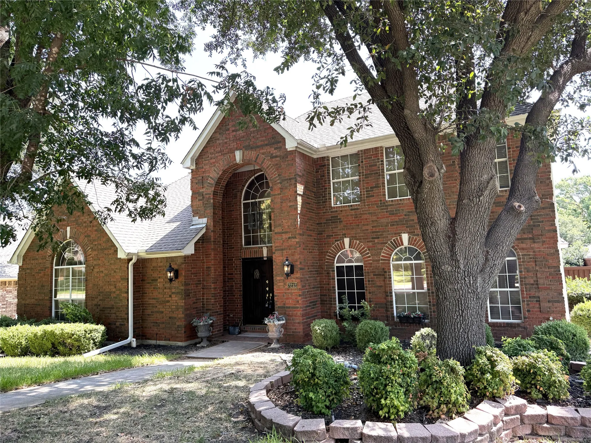 Single Family Residence For Sale in Collin County , 7212 Swallow Branch Lane, Plano, Texas 75025, 5 Bedroom, 3 Bathroom, 2 Garage spaces, 2,863 Sqft, built in 1989, mls#21352024, Real Estate Agent in Plano, Homes For Sale in Collin county, Homes For Sale in Plano, Realtor in Plano Texas, Real Estate Brokerage Independent Realty Texas, Luminita Cordes Realtor