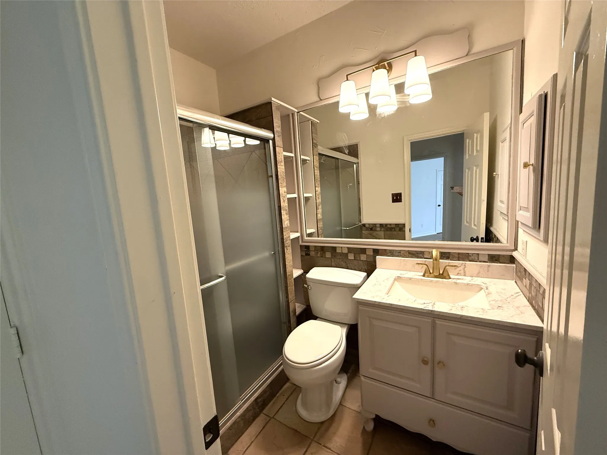 Single Family Residence For Sale in Collin County , 7212 Swallow Branch Lane, Plano, Texas 75025, 5 Bedroom, 3 Bathroom, 2 Garage spaces, 2,863 Sqft, built in 1989, mls#21352024, Real Estate Agent in Plano, Homes For Sale in Collin county, Homes For Sale in Plano, Realtor in Plano Texas, Real Estate Brokerage Independent Realty Texas, Luminita Cordes Realtor