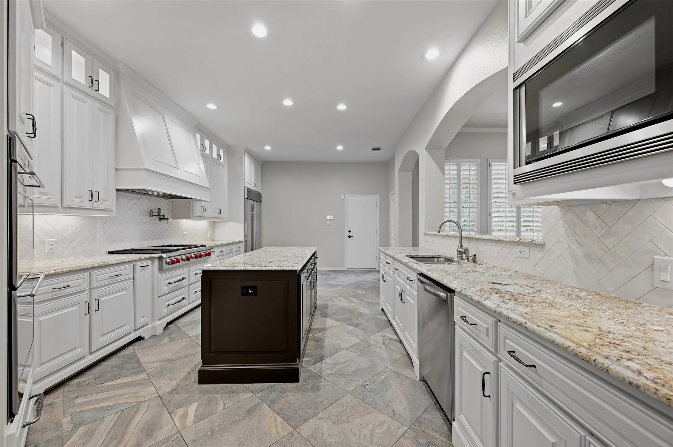 Single Family Residence For Sale in Collin County , 1426 Westmont Drive, Allen, Texas 75013, 5 Bedroom, 4 Bathroom, 3 Garage spaces, 3,333 Sqft, built in 1998, mls#21352372, Real Estate Agent in Allen, Homes For Sale in Collin county, Homes For Sale in Allen, Realtor in Allen Texas, Real Estate Brokerage Independent Realty Texas, Luminita Cordes Realtor
