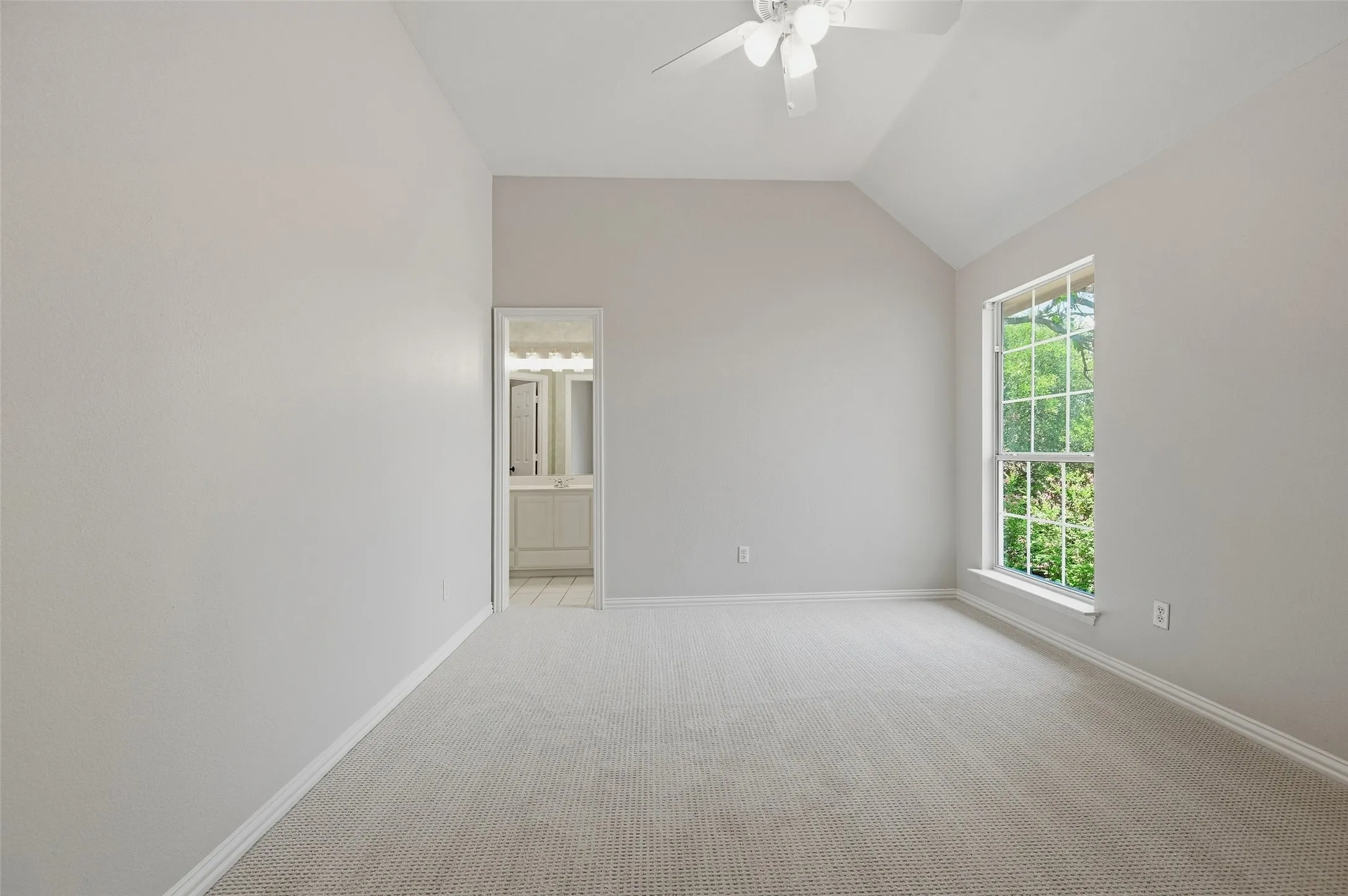 Single Family Residence For Sale in Collin County , 1426 Westmont Drive, Allen, Texas 75013, 5 Bedroom, 4 Bathroom, 3 Garage spaces, 3,333 Sqft, built in 1998, mls#21352372, Real Estate Agent in Allen, Homes For Sale in Collin county, Homes For Sale in Allen, Realtor in Allen Texas, Real Estate Brokerage Independent Realty Texas, Luminita Cordes Realtor