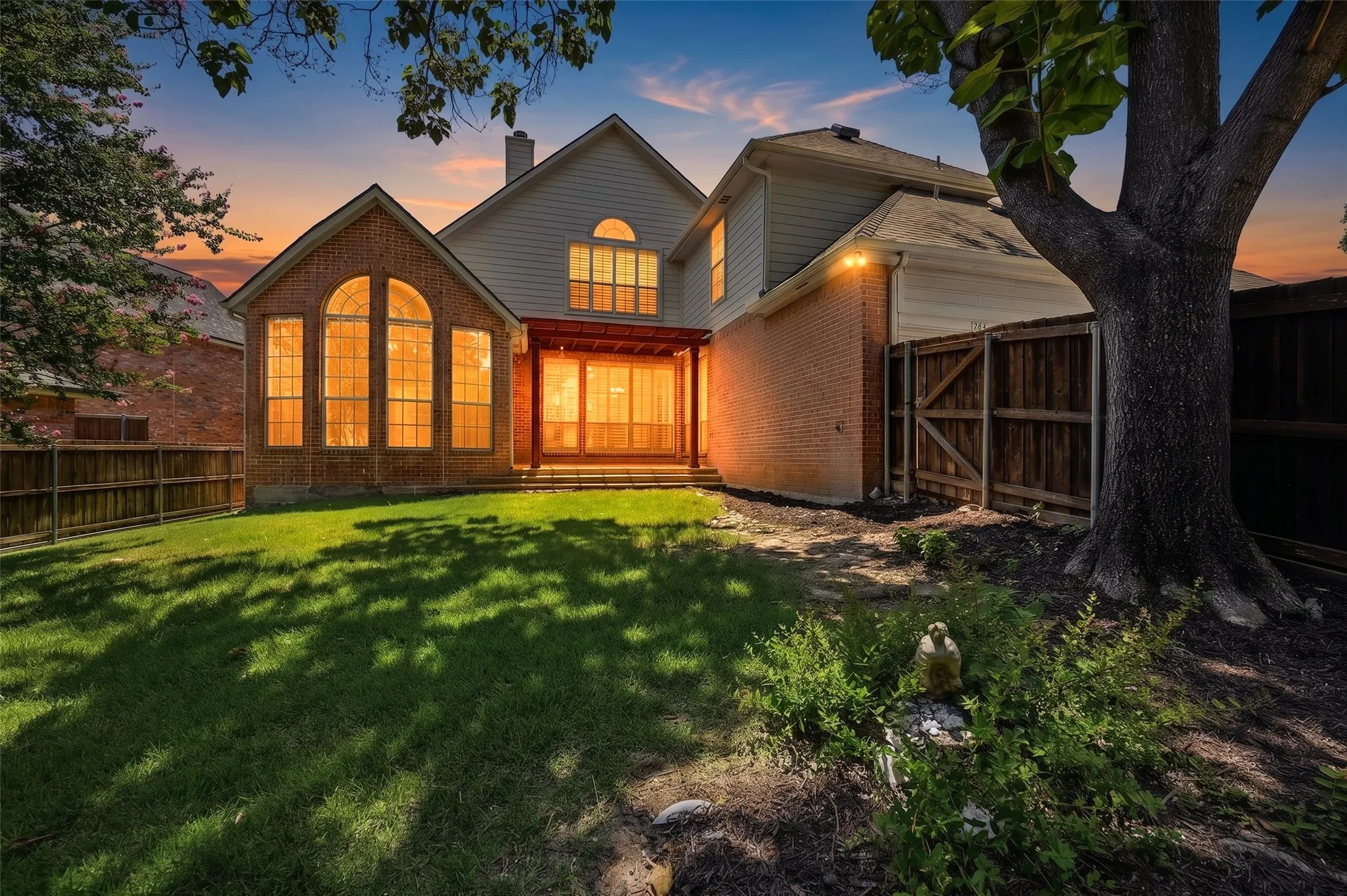Single Family Residence For Sale in Collin County , 1426 Westmont Drive, Allen, Texas 75013, 5 Bedroom, 4 Bathroom, 3 Garage spaces, 3,333 Sqft, built in 1998, mls#21352372, Real Estate Agent in Allen, Homes For Sale in Collin county, Homes For Sale in Allen, Realtor in Allen Texas, Real Estate Brokerage Independent Realty Texas, Luminita Cordes Realtor