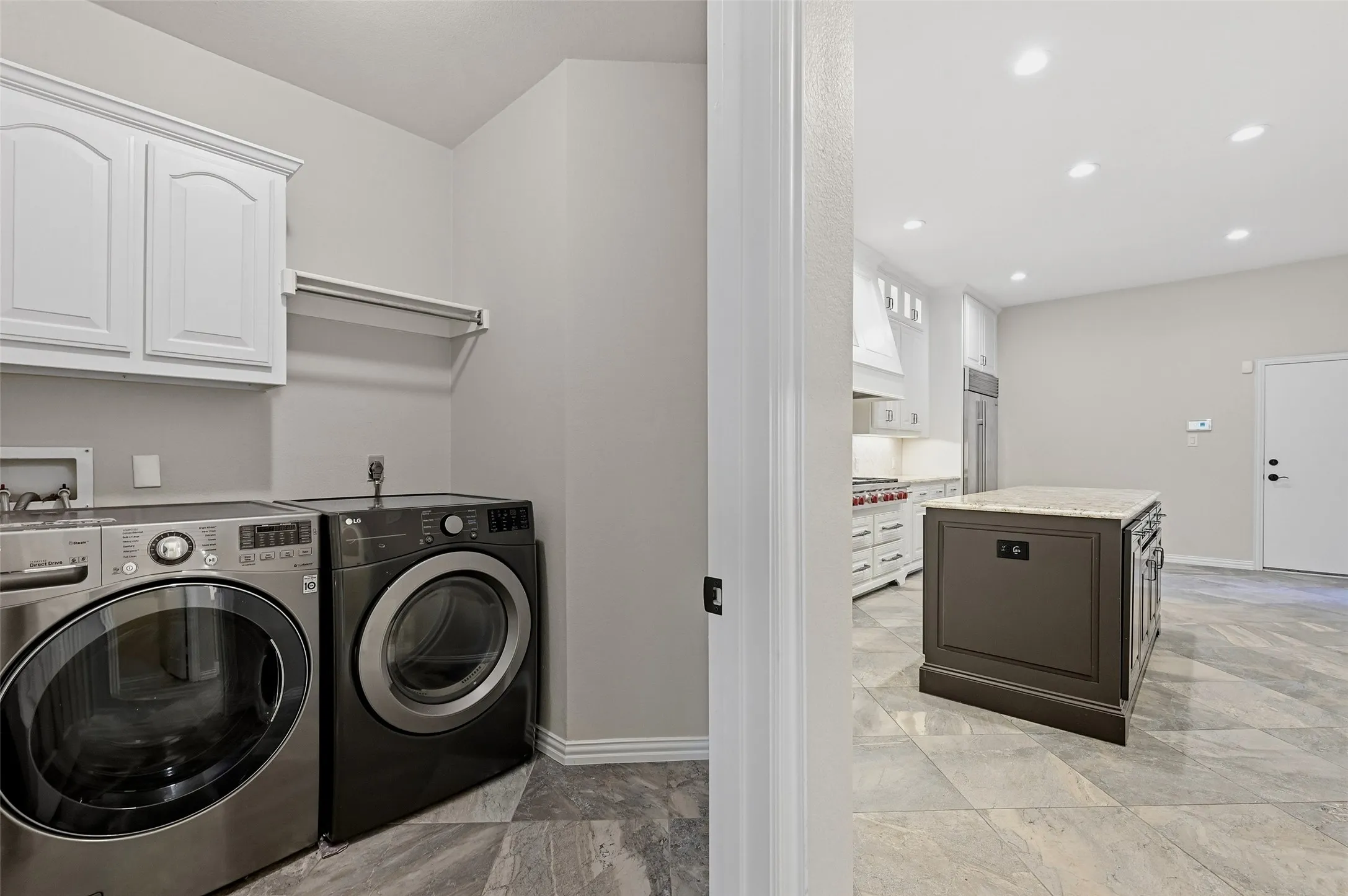 Single Family Residence For Sale in Collin County , 1426 Westmont Drive, Allen, Texas 75013, 5 Bedroom, 4 Bathroom, 3 Garage spaces, 3,333 Sqft, built in 1998, mls#21352372, Real Estate Agent in Allen, Homes For Sale in Collin county, Homes For Sale in Allen, Realtor in Allen Texas, Real Estate Brokerage Independent Realty Texas, Luminita Cordes Realtor