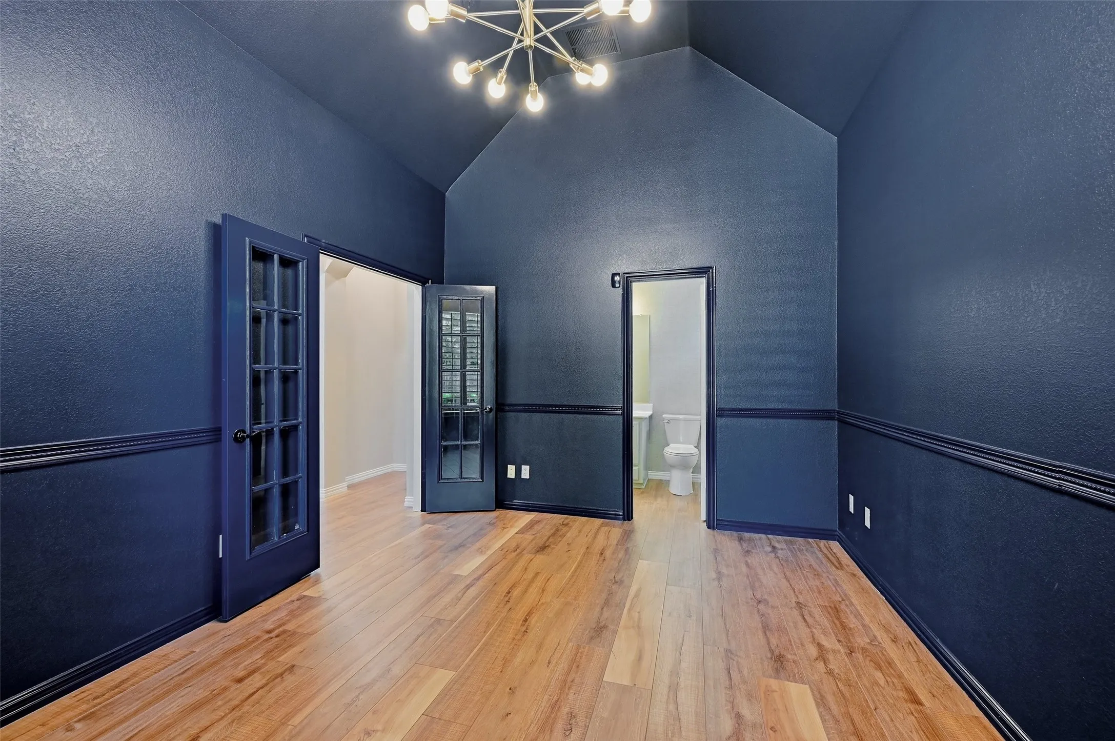 Single Family Residence For Sale in Collin County , 1426 Westmont Drive, Allen, Texas 75013, 5 Bedroom, 4 Bathroom, 3 Garage spaces, 3,333 Sqft, built in 1998, mls#21352372, Real Estate Agent in Allen, Homes For Sale in Collin county, Homes For Sale in Allen, Realtor in Allen Texas, Real Estate Brokerage Independent Realty Texas, Luminita Cordes Realtor
