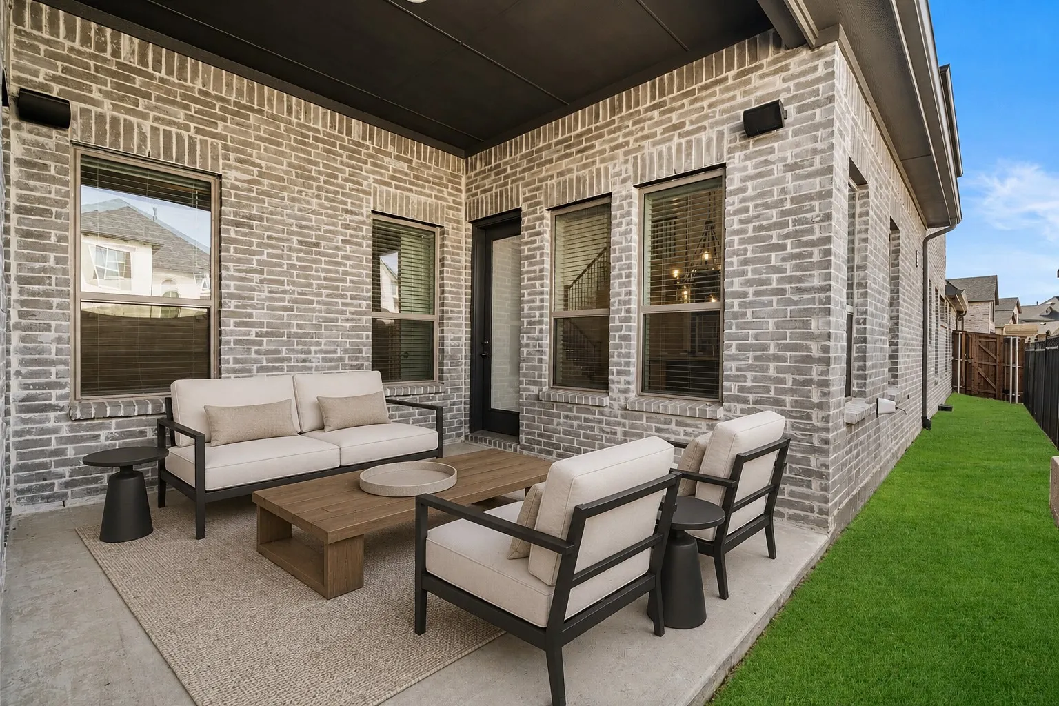 Single Family Residence For Sale in Collin County , 2600 Chester Drive, Celina, Texas 75009, 3 Bedroom, 3 Bathroom, 3 Garage spaces, 2,352 Sqft, built in 2024, mls#21350124, Real Estate Agent in Celina, Homes For Sale in Collin county, Homes For Sale in Celina, Realtor in Celina Texas, Real Estate Brokerage Independent Realty Texas, Luminita Cordes Realtor