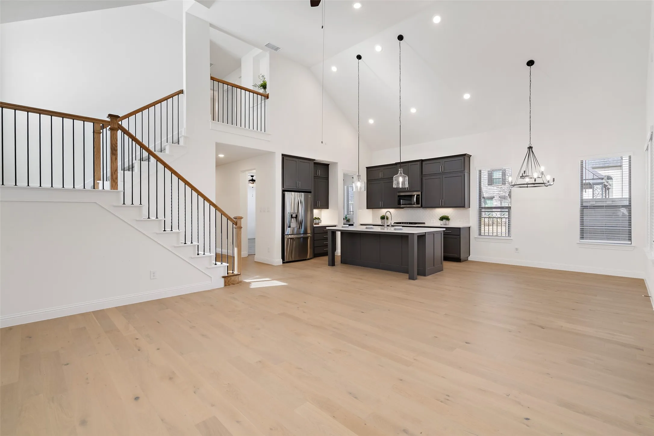 Single Family Residence For Sale in Collin County , 2600 Chester Drive, Celina, Texas 75009, 3 Bedroom, 3 Bathroom, 3 Garage spaces, 2,352 Sqft, built in 2024, mls#21350124, Real Estate Agent in Celina, Homes For Sale in Collin county, Homes For Sale in Celina, Realtor in Celina Texas, Real Estate Brokerage Independent Realty Texas, Luminita Cordes Realtor