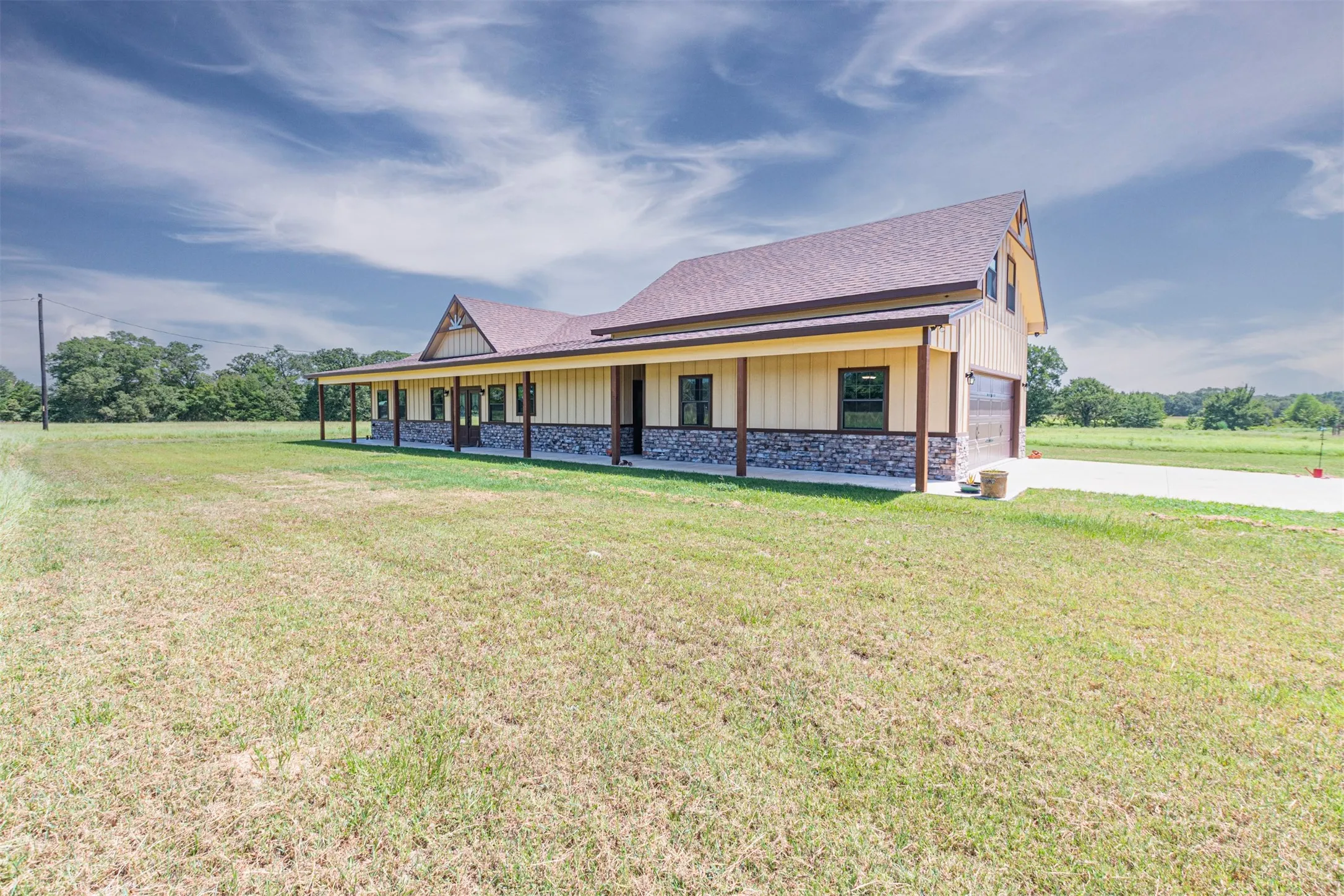 Single Family Residence For Sale in Rains County , 2141 Rs County Road 2250, Alba, Texas 75410, 3 Bedroom, 2 Bathroom, 2 Garage spaces, 2,171 Sqft, built in 2024, mls#21352383, Real Estate Agent in Alba, Homes For Sale in Rains county, Homes For Sale in Alba, Realtor in Alba Texas, Real Estate Brokerage Independent Realty Texas, Luminita Cordes Realtor
