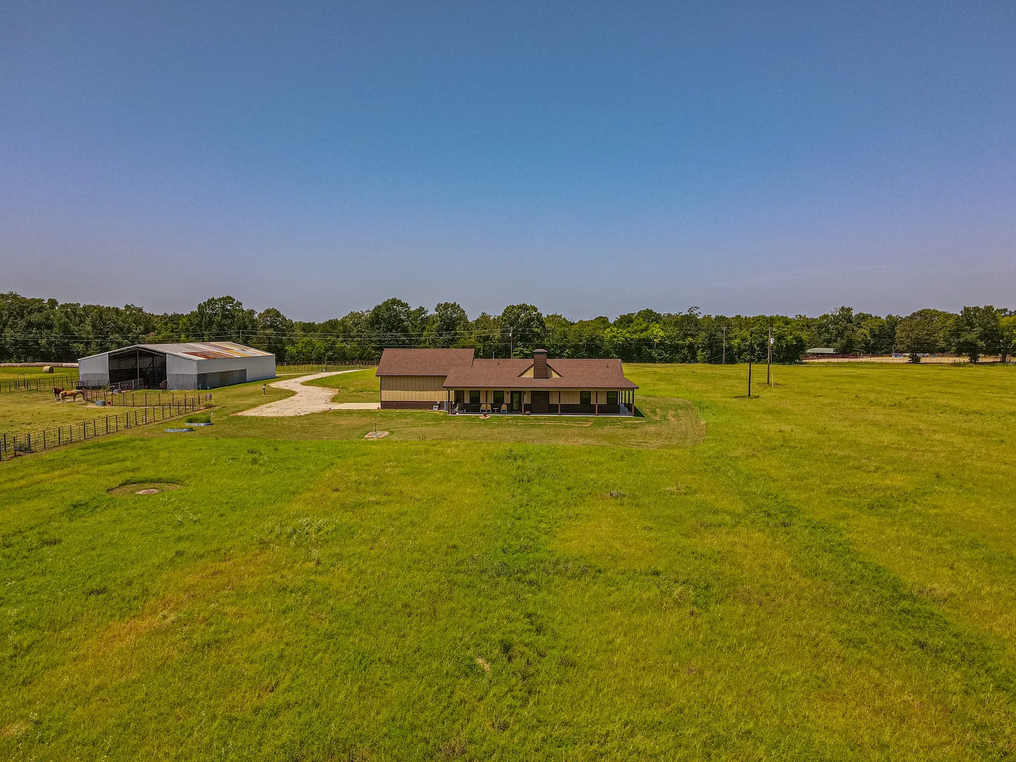 Single Family Residence For Sale in Rains County , 2141 Rs County Road 2250, Alba, Texas 75410, 3 Bedroom, 2 Bathroom, 2 Garage spaces, 2,171 Sqft, built in 2024, mls#21352383, Real Estate Agent in Alba, Homes For Sale in Rains county, Homes For Sale in Alba, Realtor in Alba Texas, Real Estate Brokerage Independent Realty Texas, Luminita Cordes Realtor
