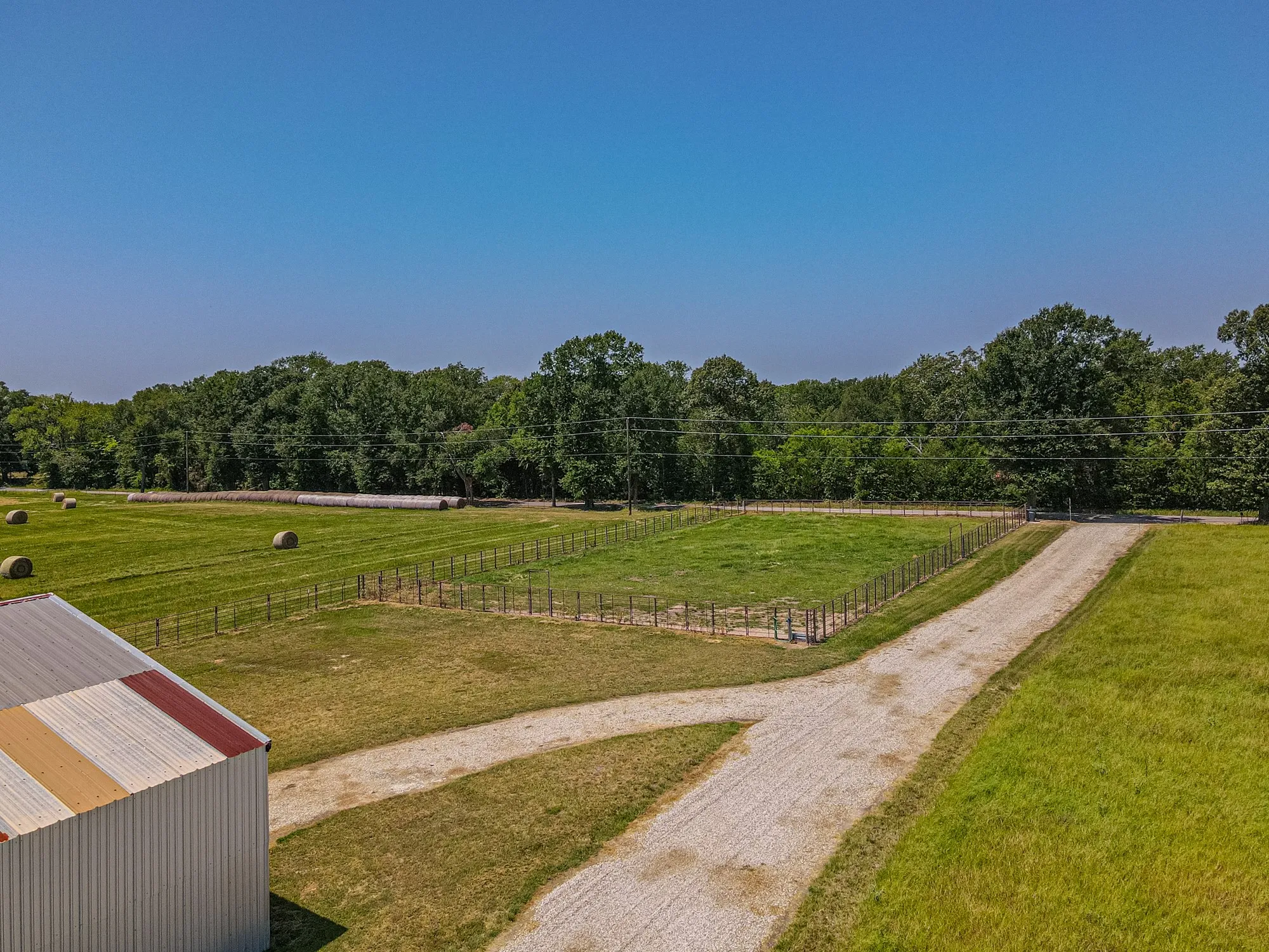 Single Family Residence For Sale in Rains County , 2141 Rs County Road 2250, Alba, Texas 75410, 3 Bedroom, 2 Bathroom, 2 Garage spaces, 2,171 Sqft, built in 2024, mls#21352383, Real Estate Agent in Alba, Homes For Sale in Rains county, Homes For Sale in Alba, Realtor in Alba Texas, Real Estate Brokerage Independent Realty Texas, Luminita Cordes Realtor