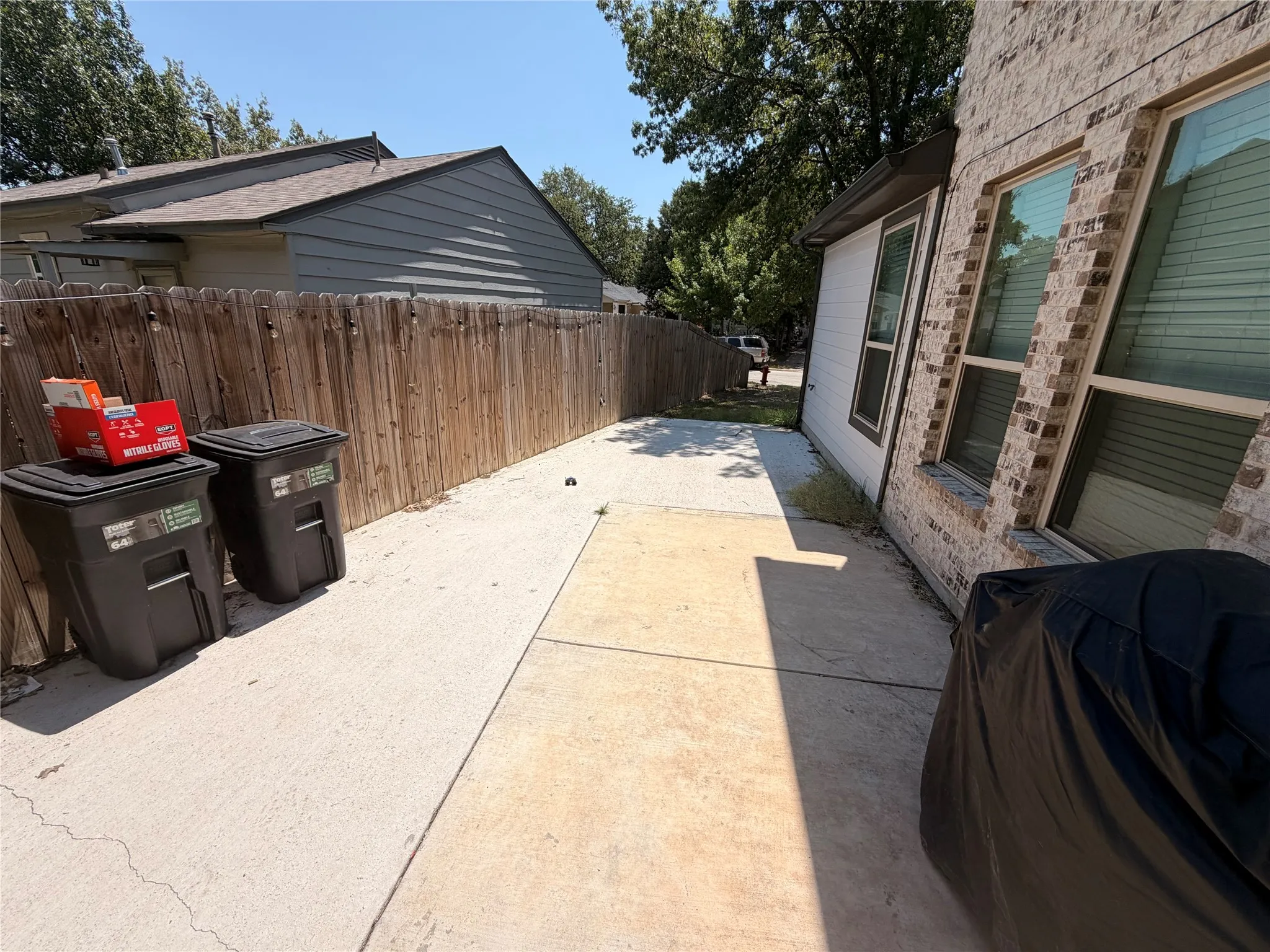 Single Family Residence For Sale in Dallas County , 1714 Rosewood Street, Grand Prairie, Texas 75050, 4 Bedroom, 3 Bathroom, 2 Garage spaces, 1,948 Sqft, built in 2023, mls#21352384, Real Estate Agent in Grand Prairie, Homes For Sale in Dallas county, Homes For Sale in Grand Prairie, Realtor in Grand Prairie Texas, Real Estate Brokerage Independent Realty Texas, Luminita Cordes Realtor