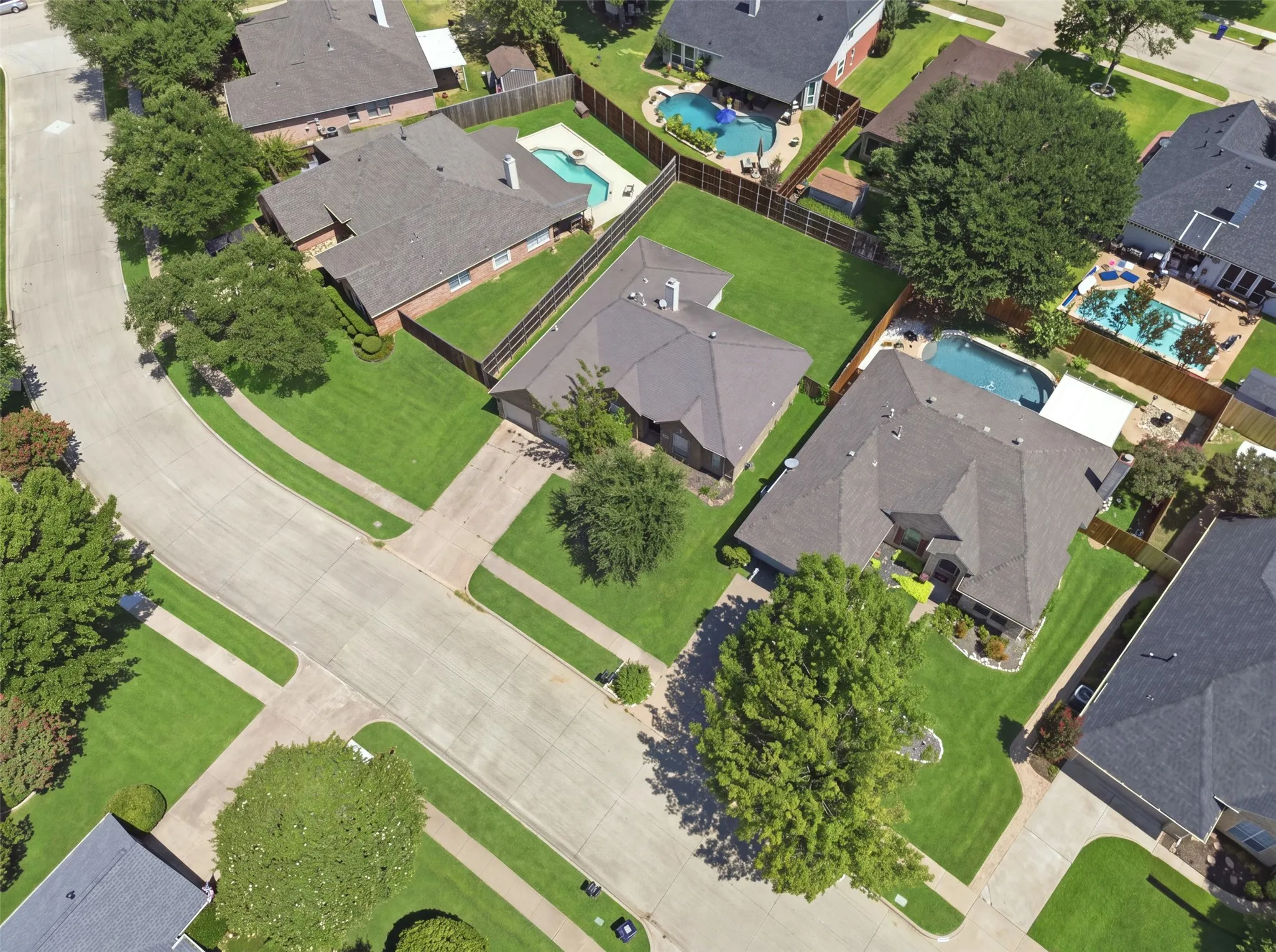 Single Family Residence For Sale in Tarrant County , 2005 Melissa Diane Street, Mansfield, Texas 76063, 3 Bedroom, 2 Bathroom, 2 Garage spaces, 1,813 Sqft, built in 1995, mls#21348799, Real Estate Agent in Mansfield, Homes For Sale in Tarrant county, Homes For Sale in Mansfield, Realtor in Mansfield Texas, Real Estate Brokerage Independent Realty Texas, Luminita Cordes Realtor